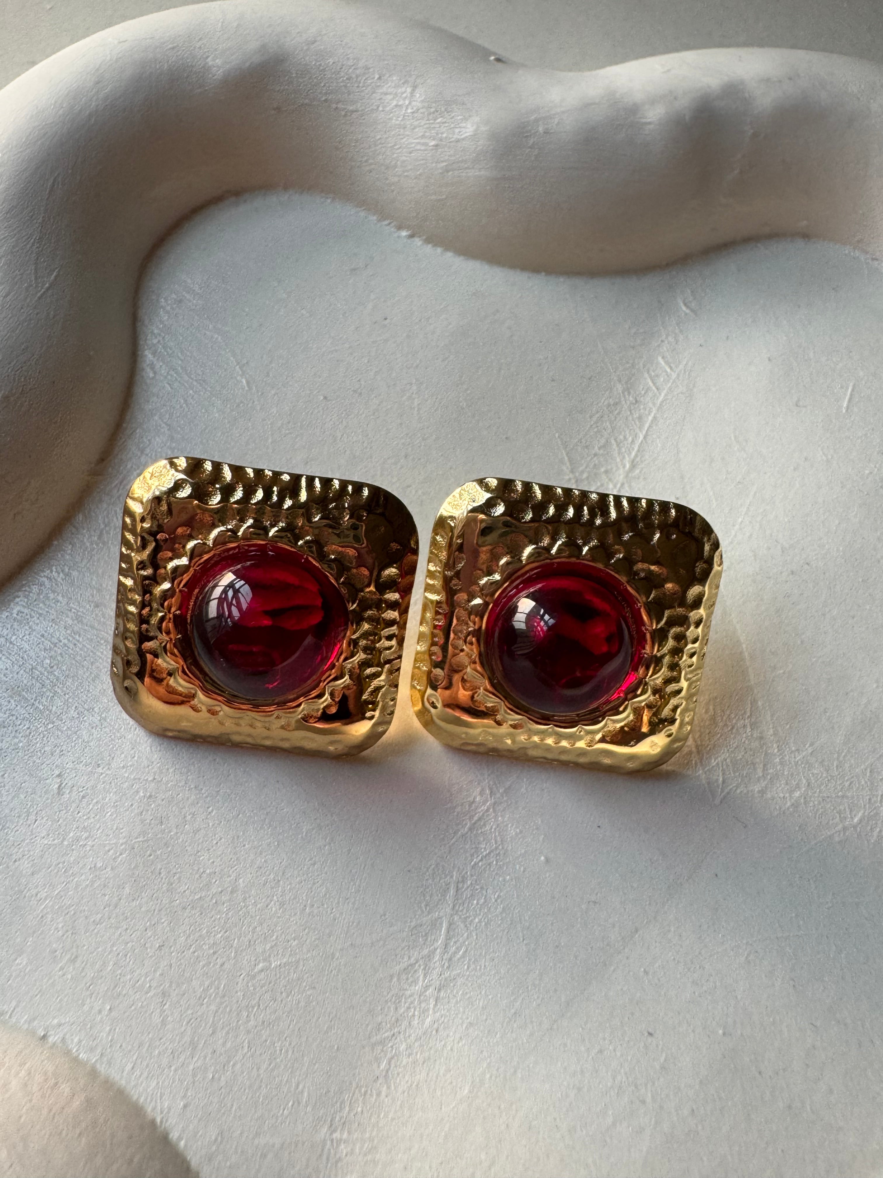NightFall - Gold & Brownish Maroon