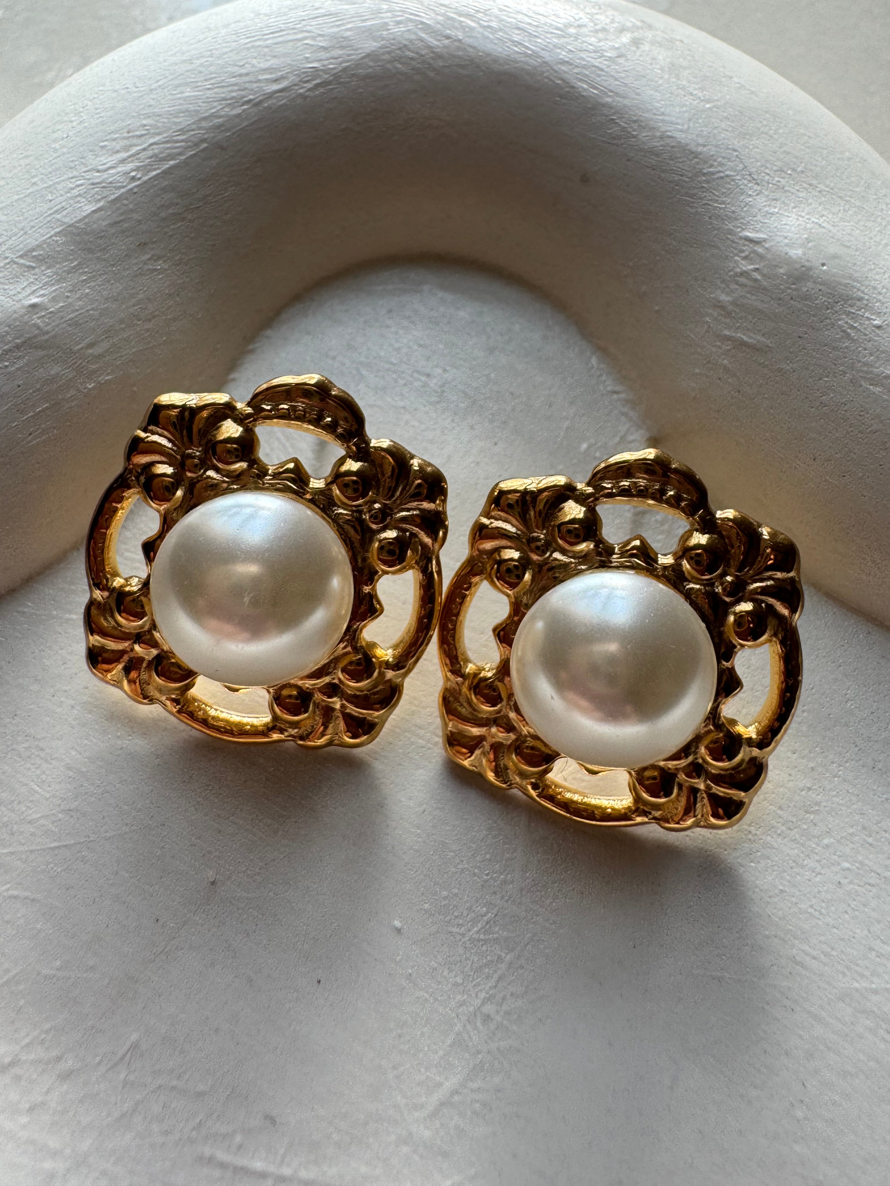 Moonlit Pearl Studs