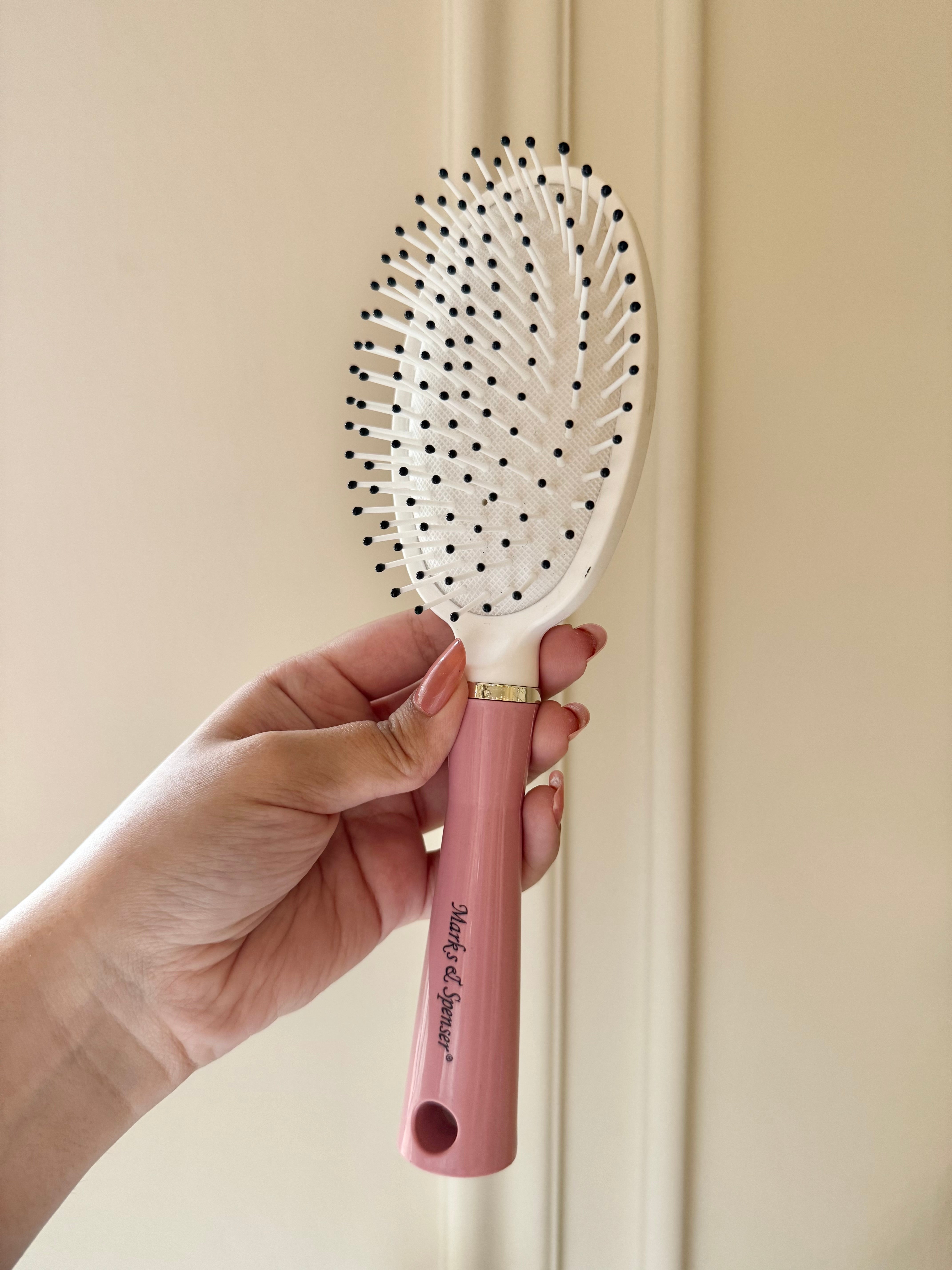 Softest Pink & White Brush
