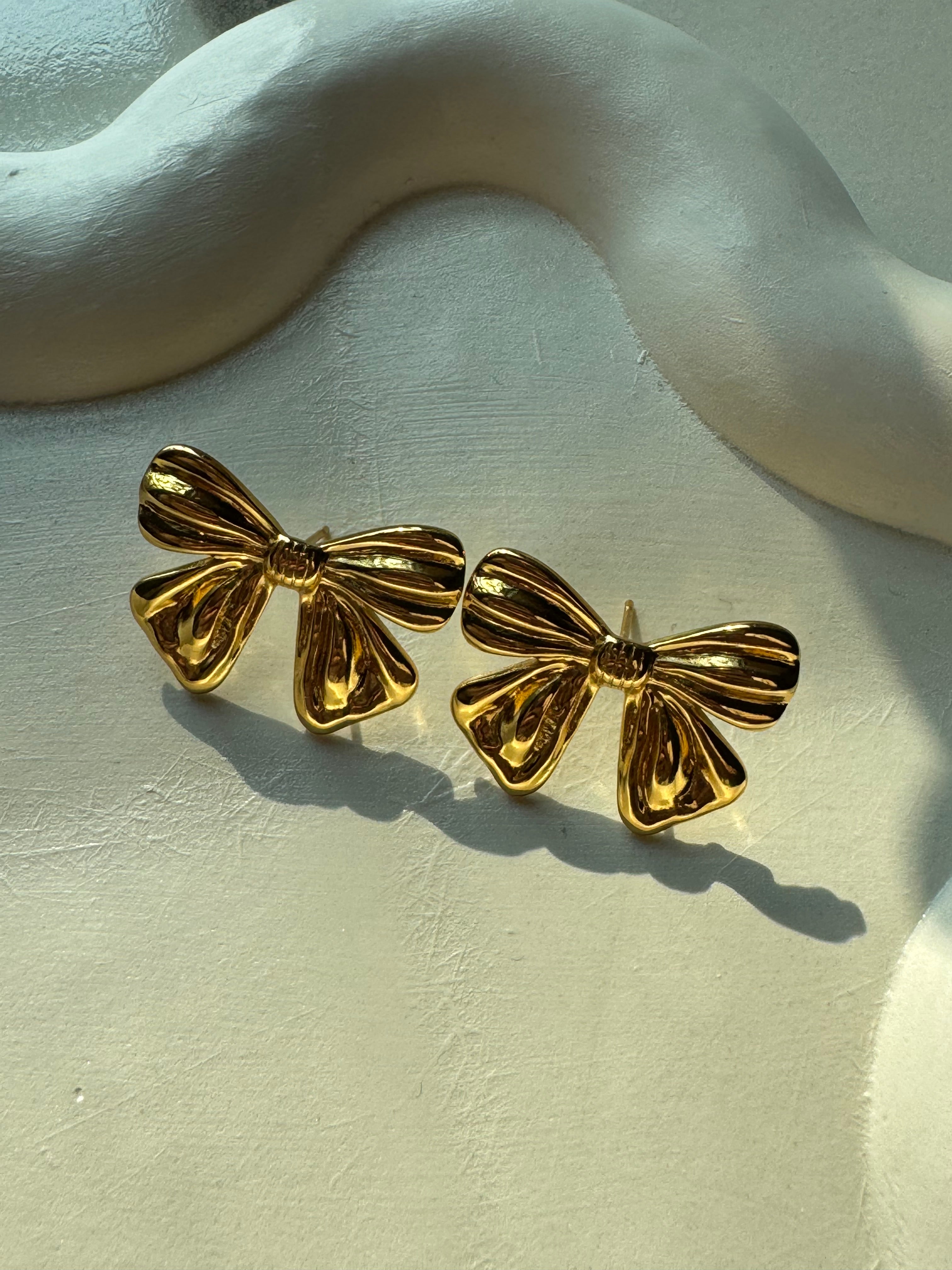 Whispering Bows - 18K Gold Plated