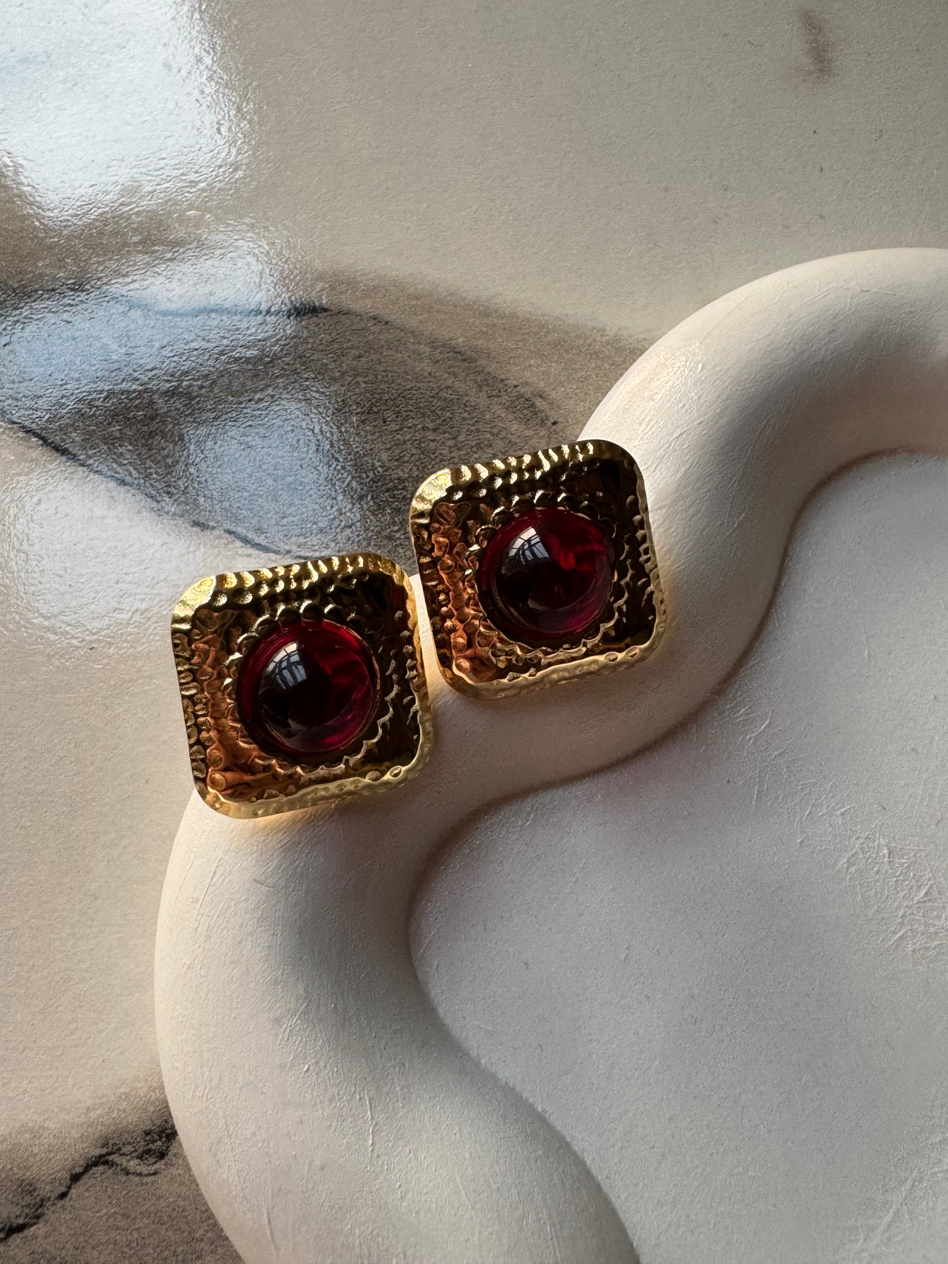 NightFall - Gold & Brownish Maroon