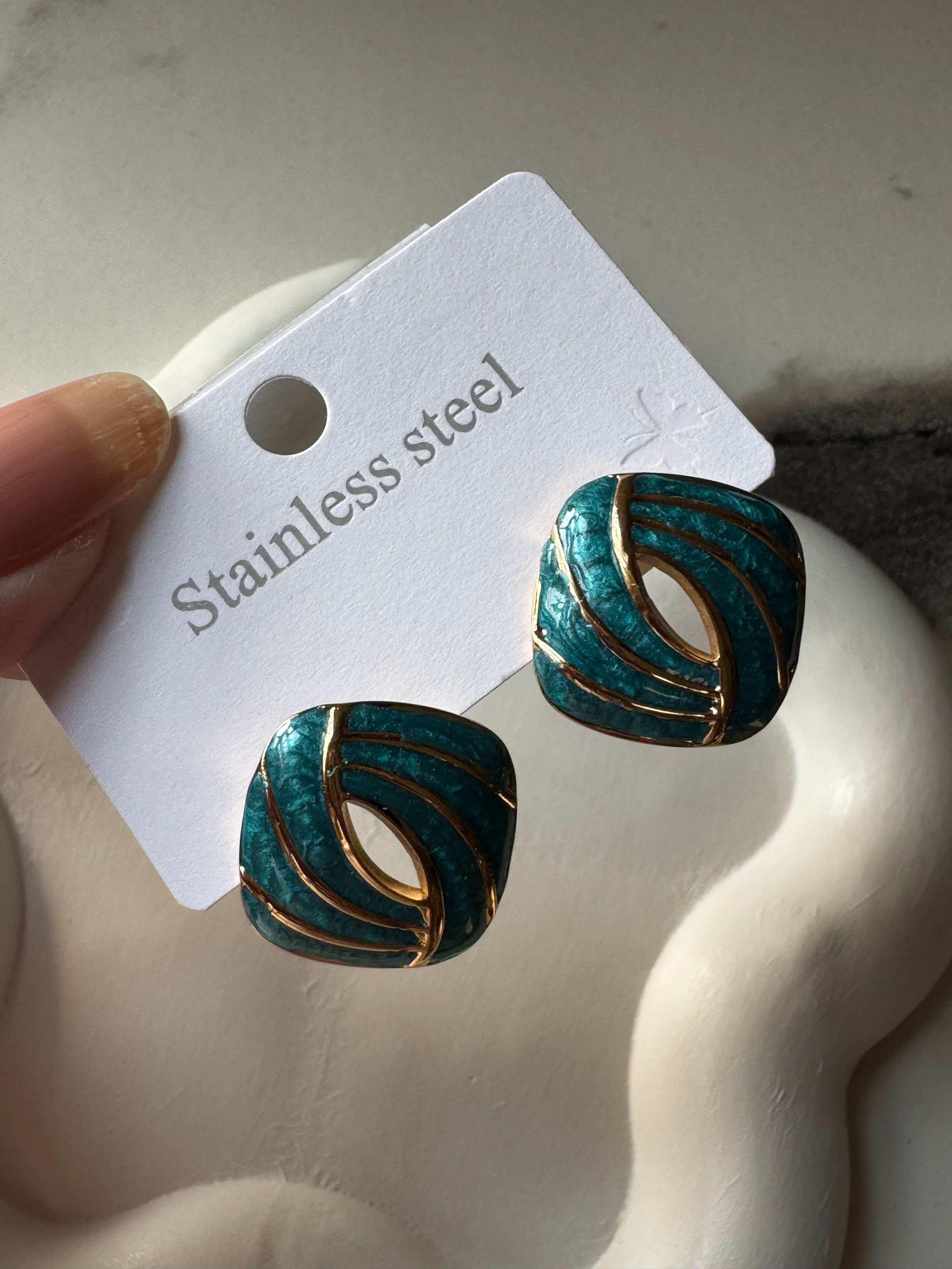 Velvet Edge Studs - Emerald Green & Gold