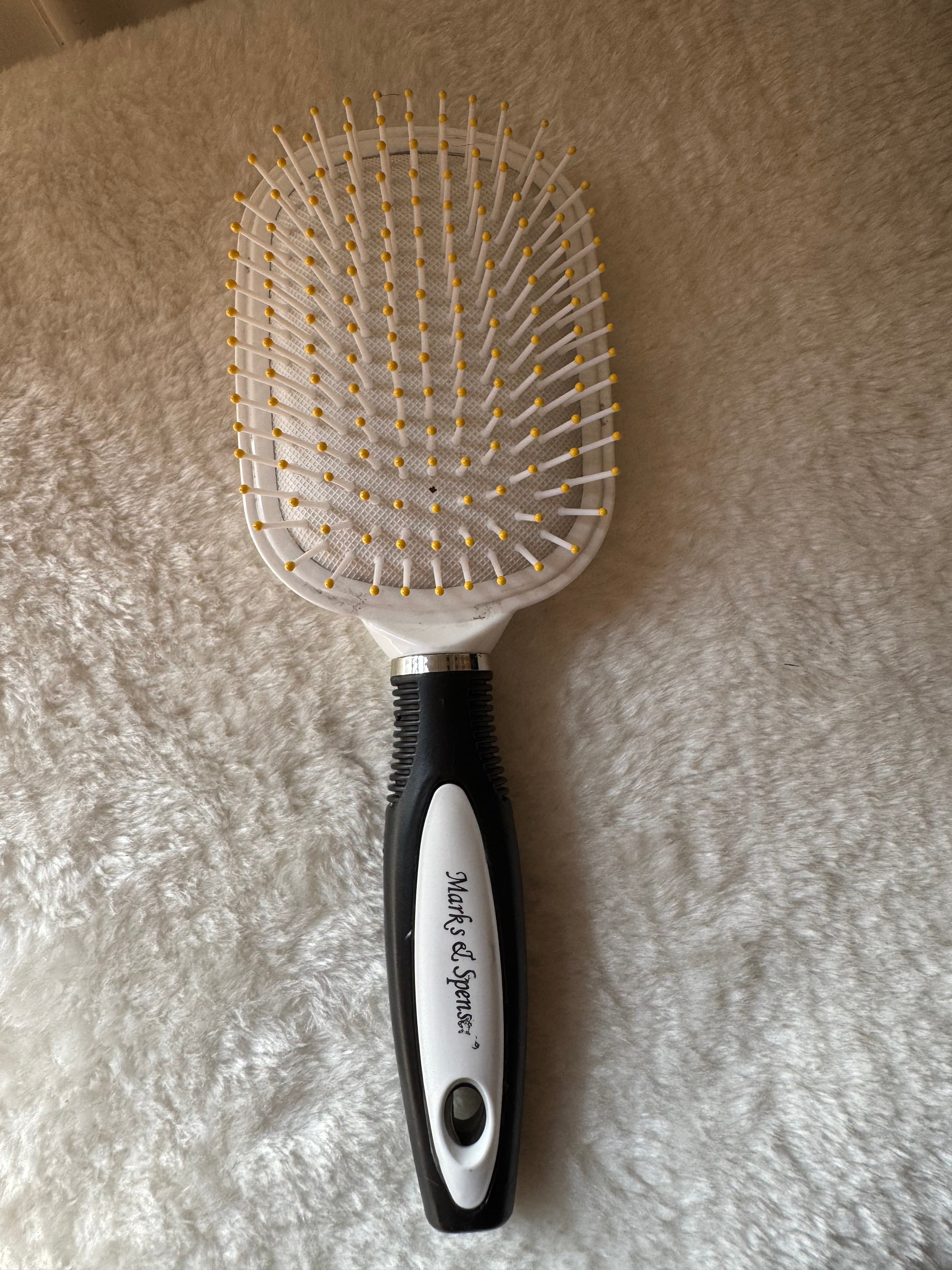 White & Black Softest Hair Brush