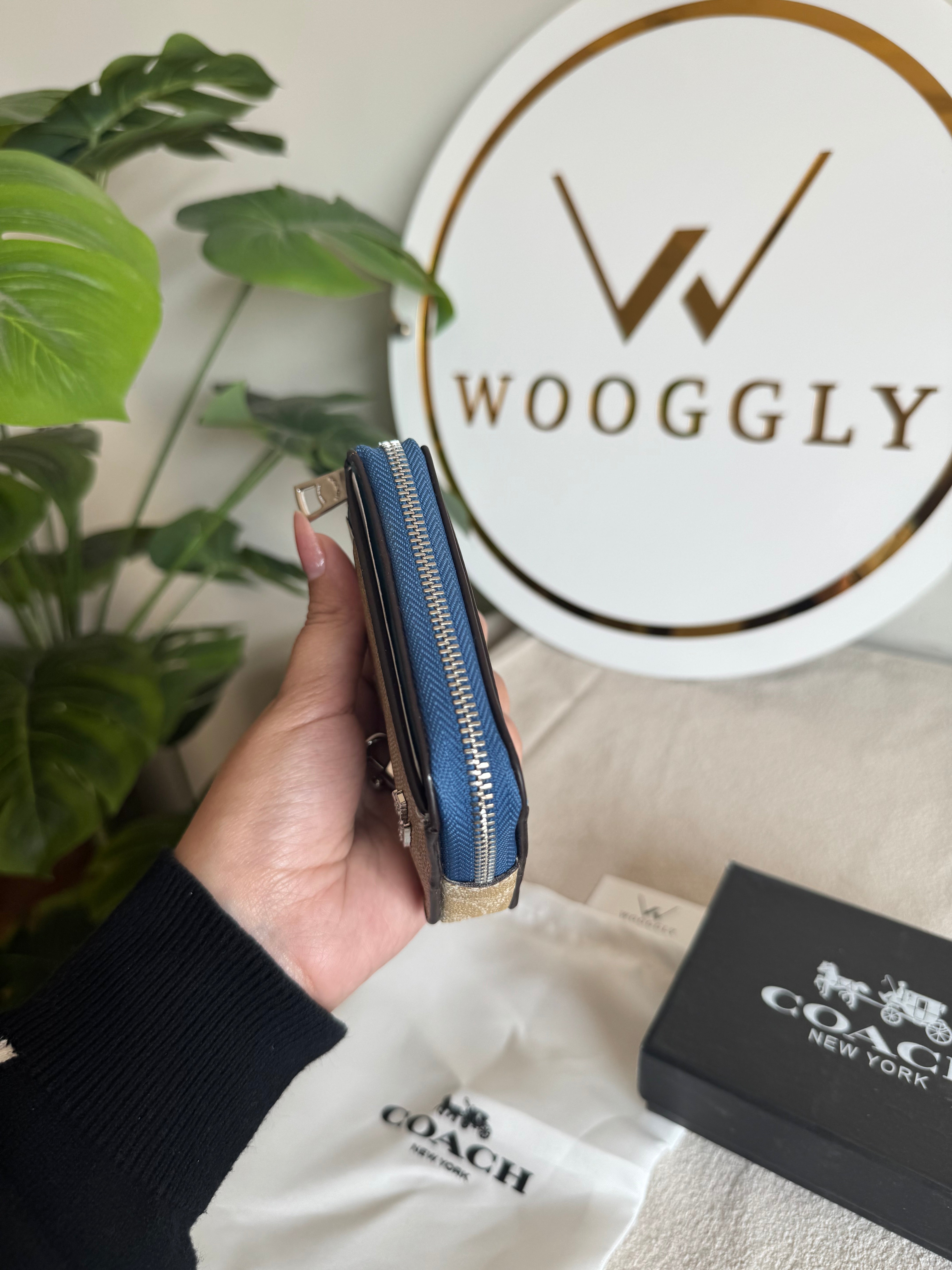 Coach Zip Card Case with Box Packing - Signature Beige with Blue