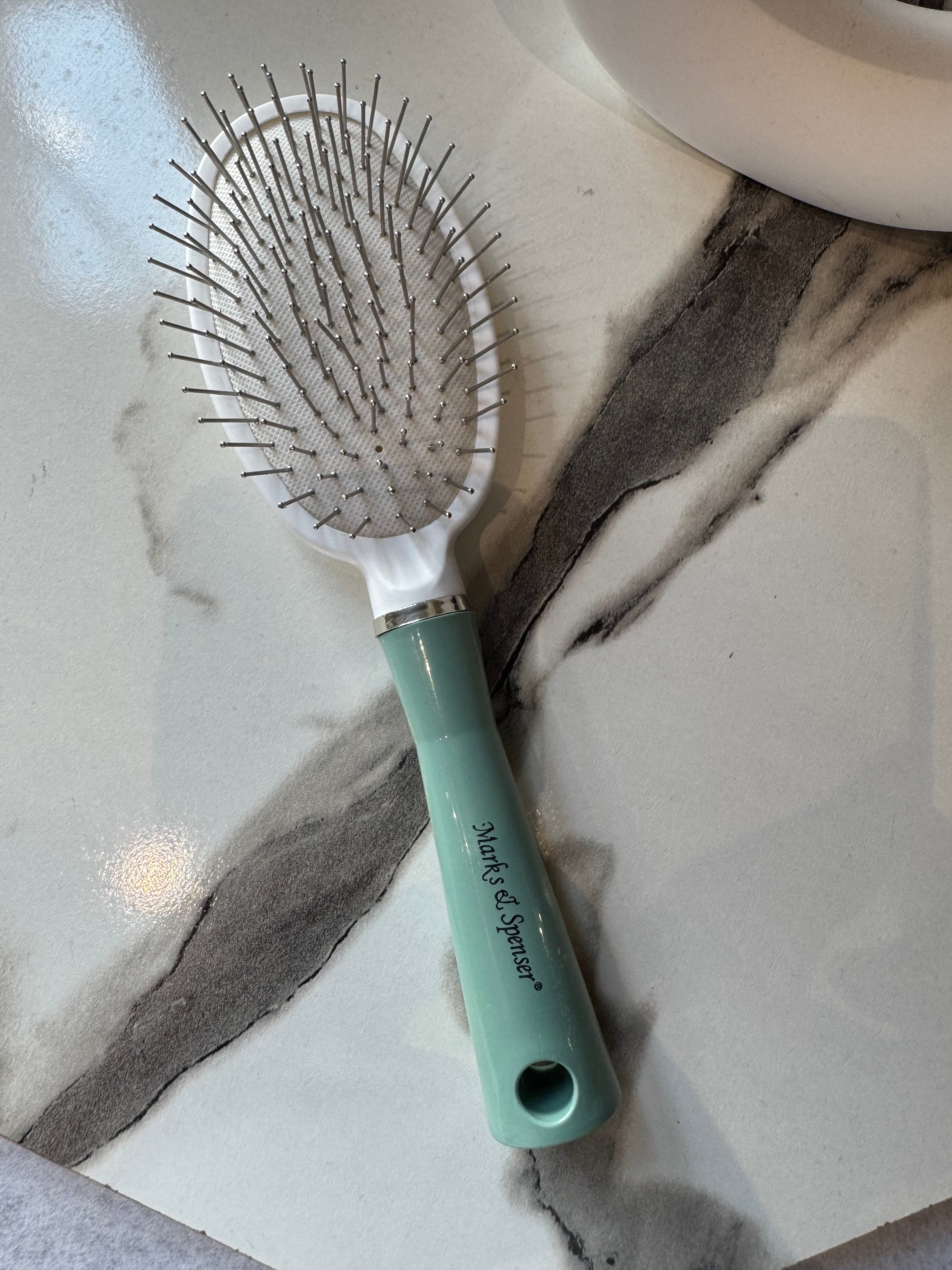 Softest White & Turquoise Brush