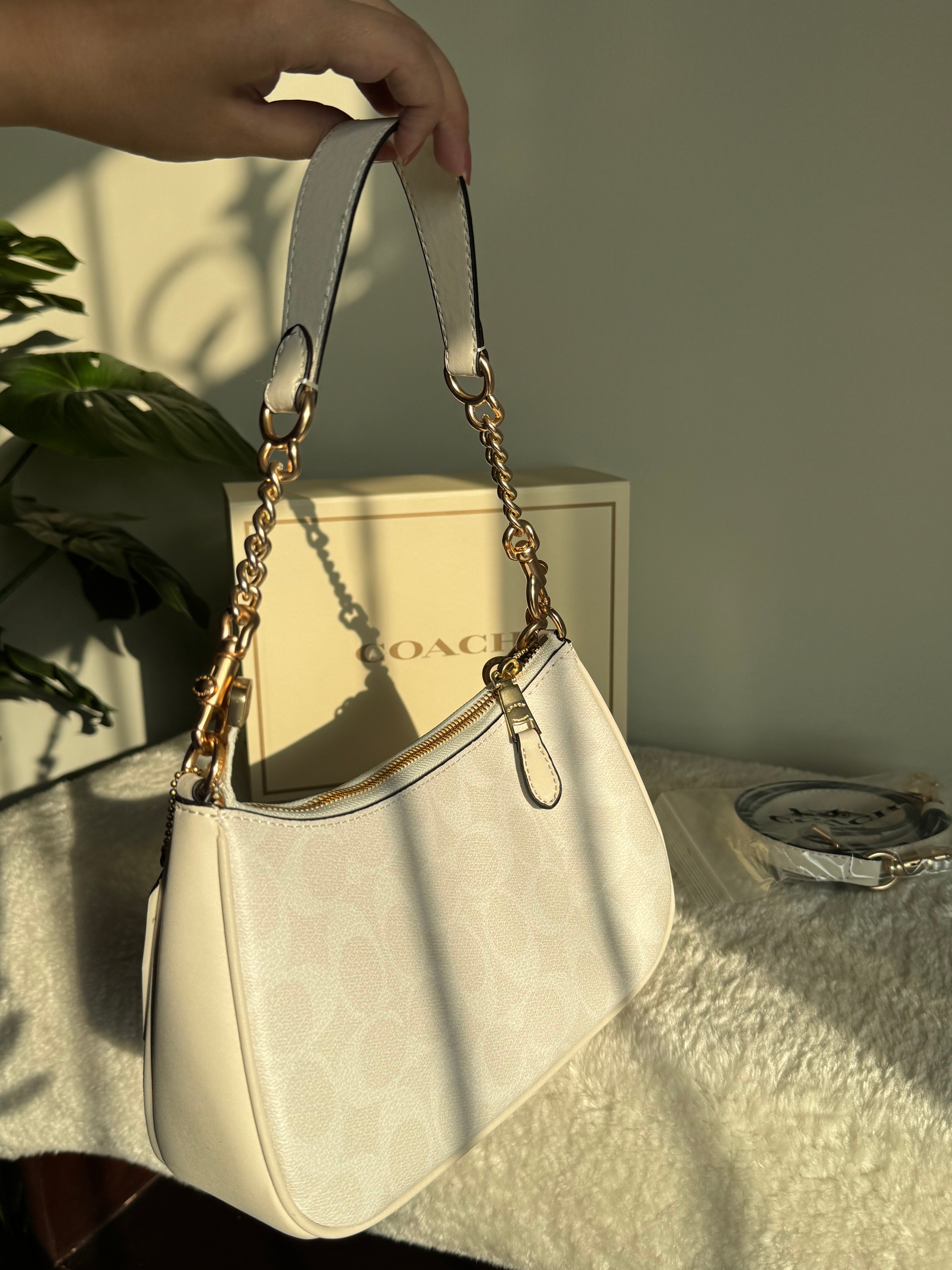 COACH TERI PREMIUM with Coach Cherry Charm (White) - BOX PACKING