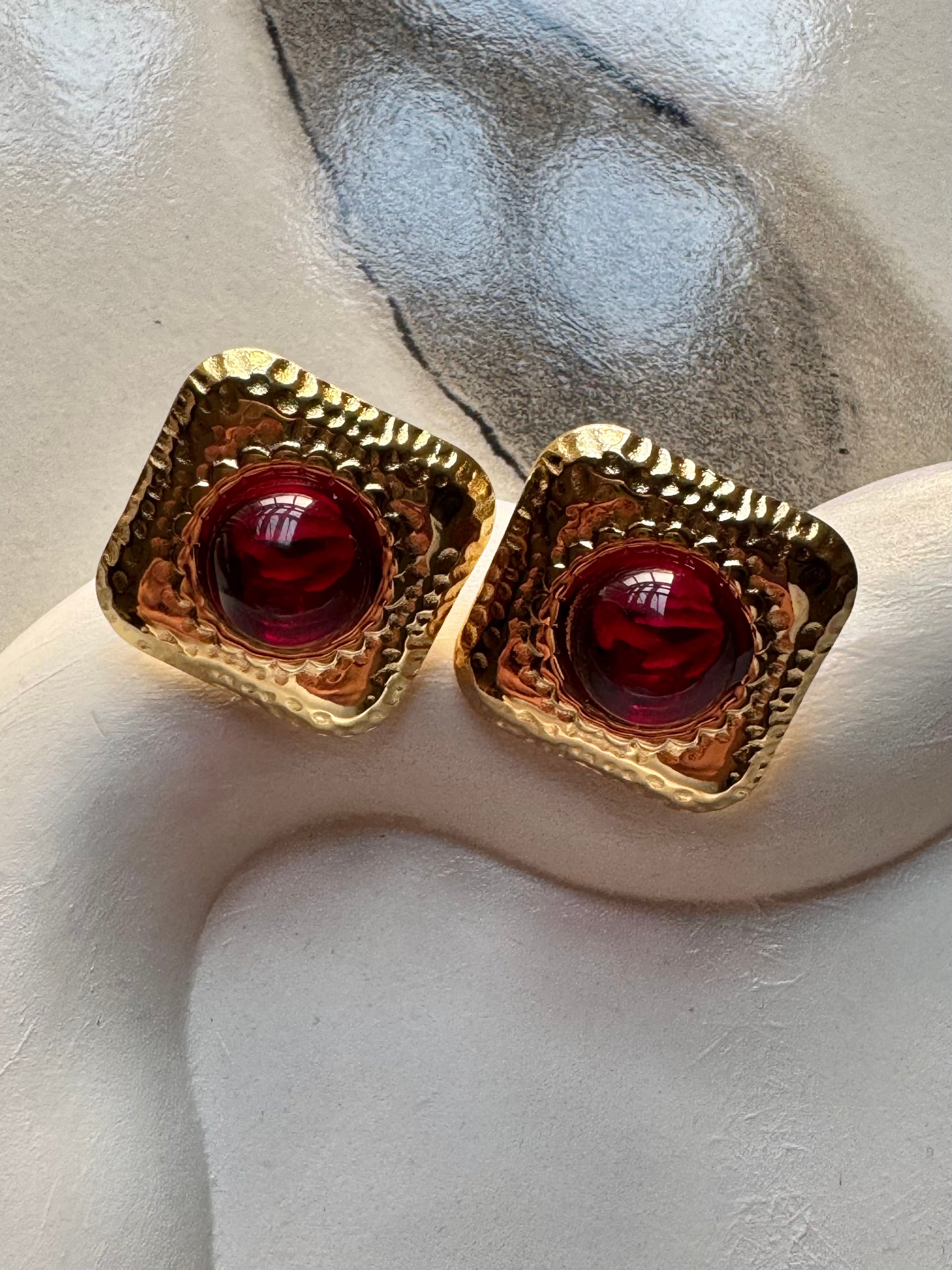 NightFall - Gold & Brownish Maroon