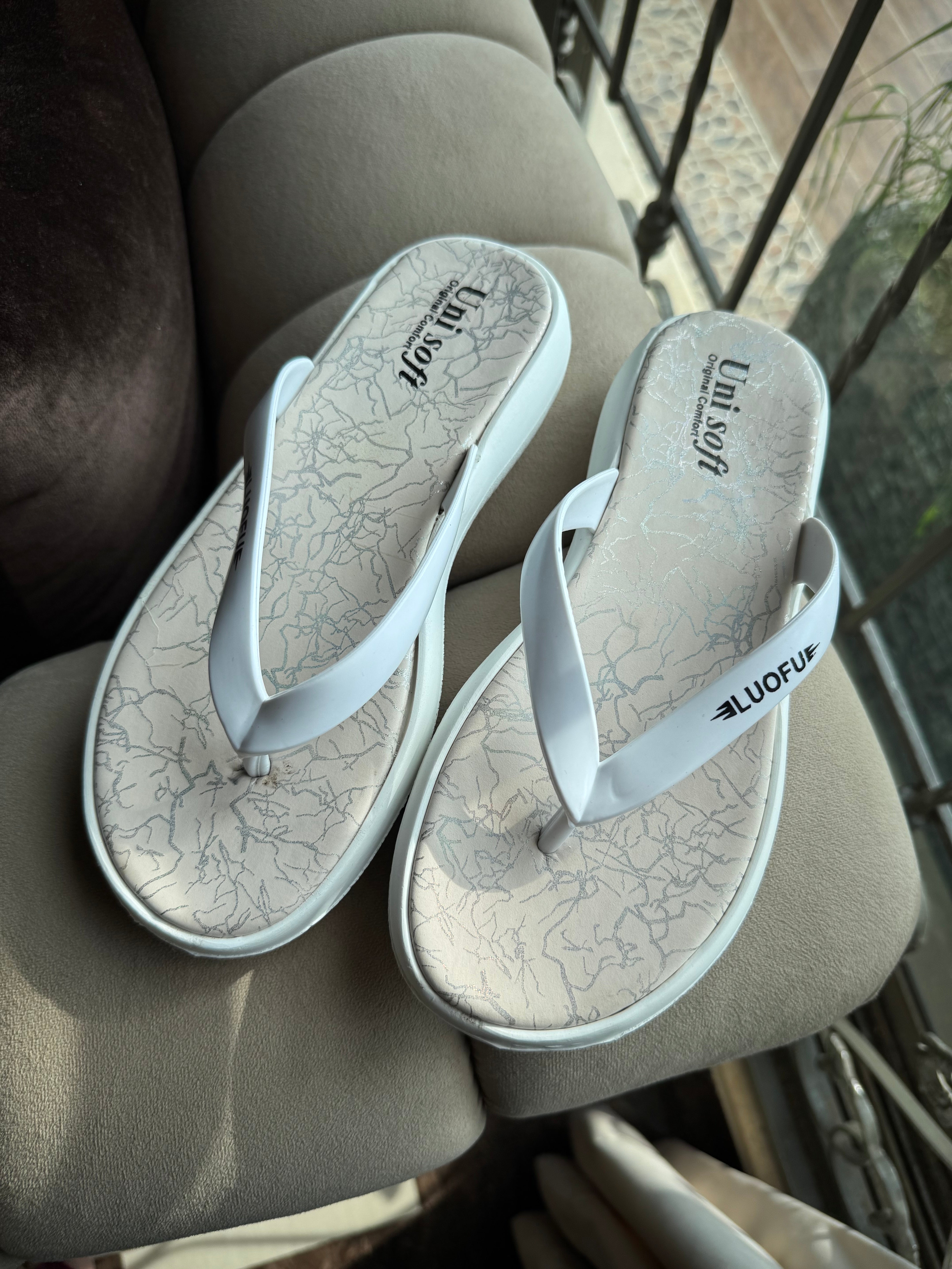 Soft Blossom Peach Slides