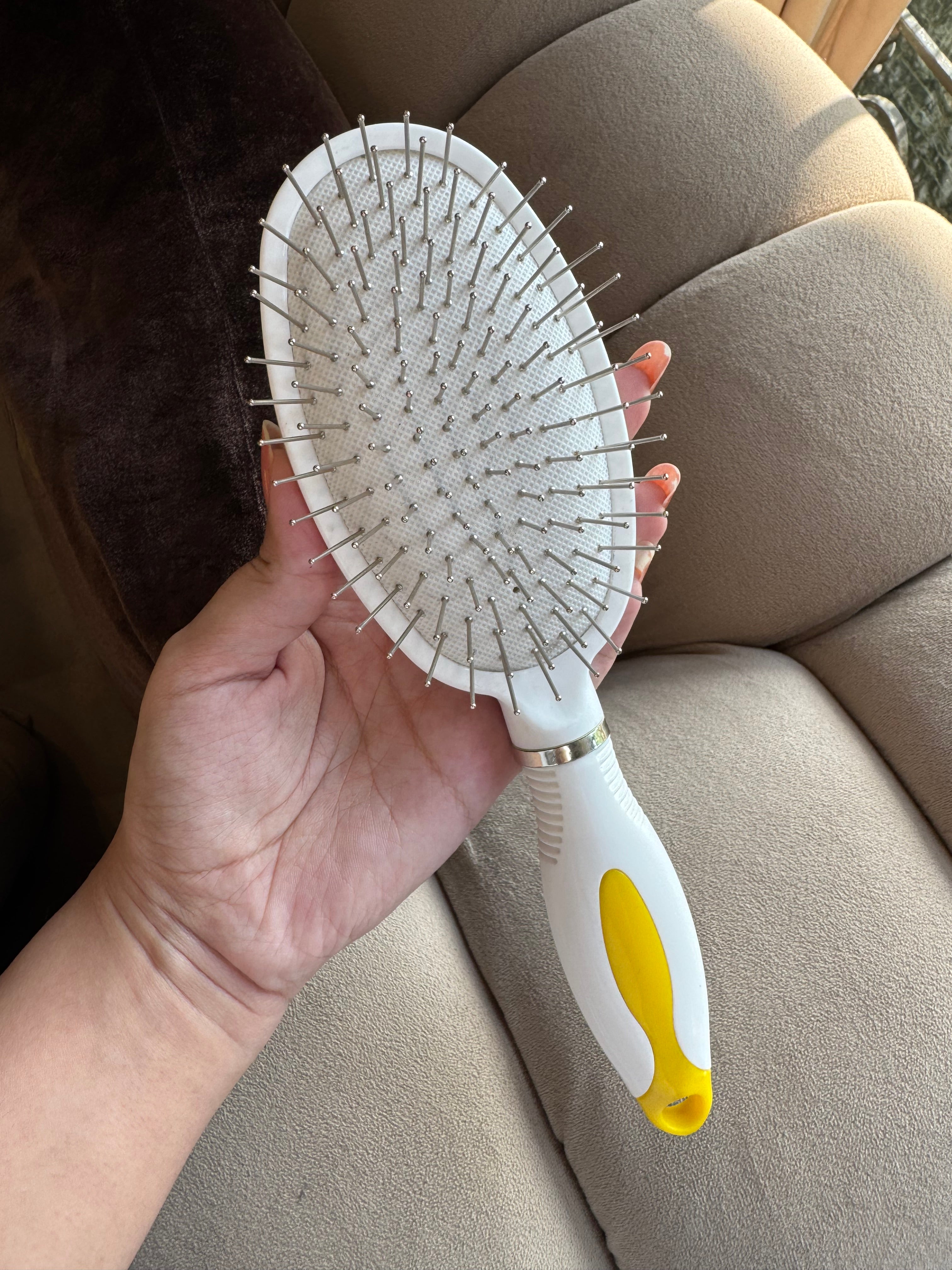Softest Yellow & White Brush