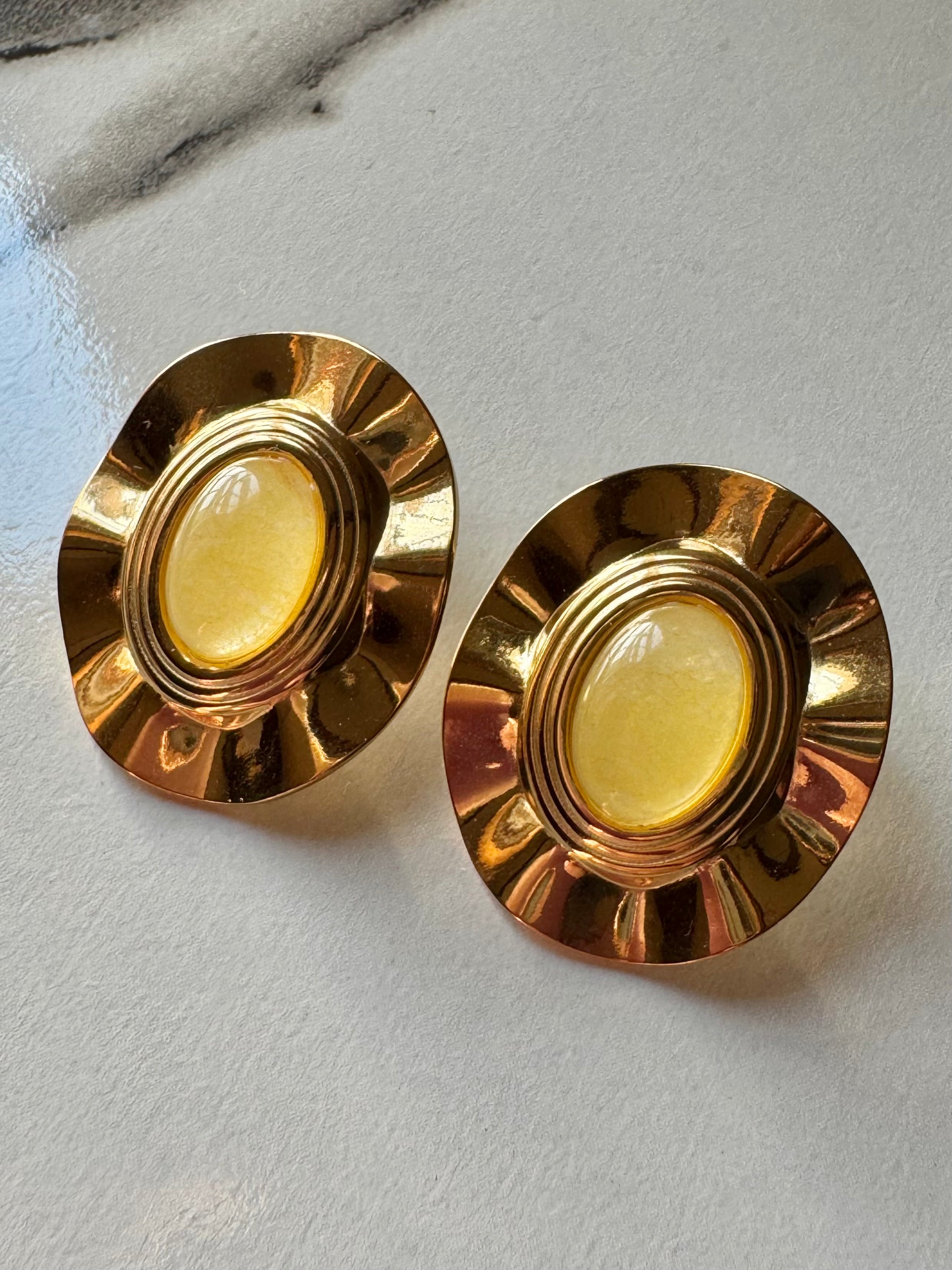 Yellow Dusk Studs