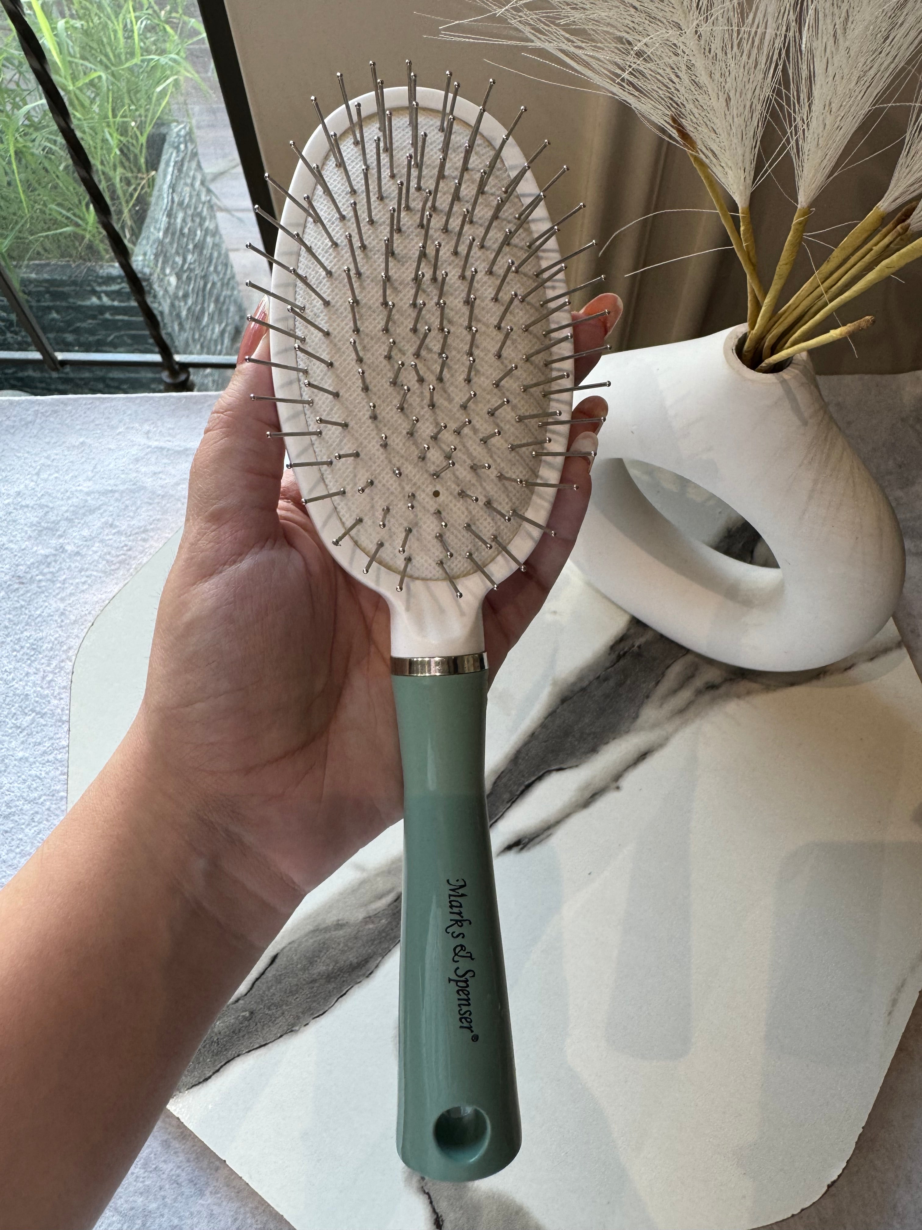 Softest White & Turquoise Brush