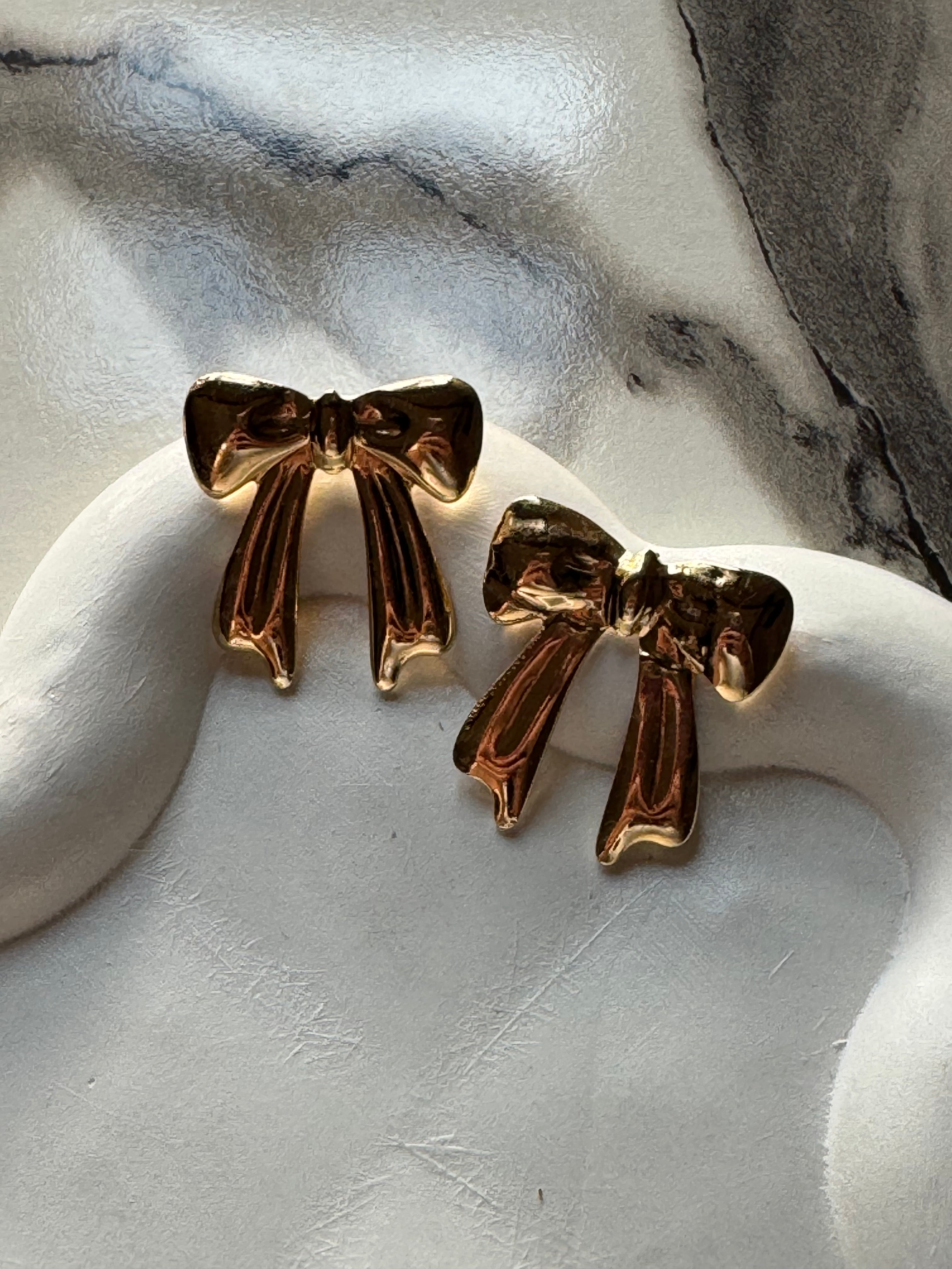 Gleaming Bows Earrings - 18K Gold Plated