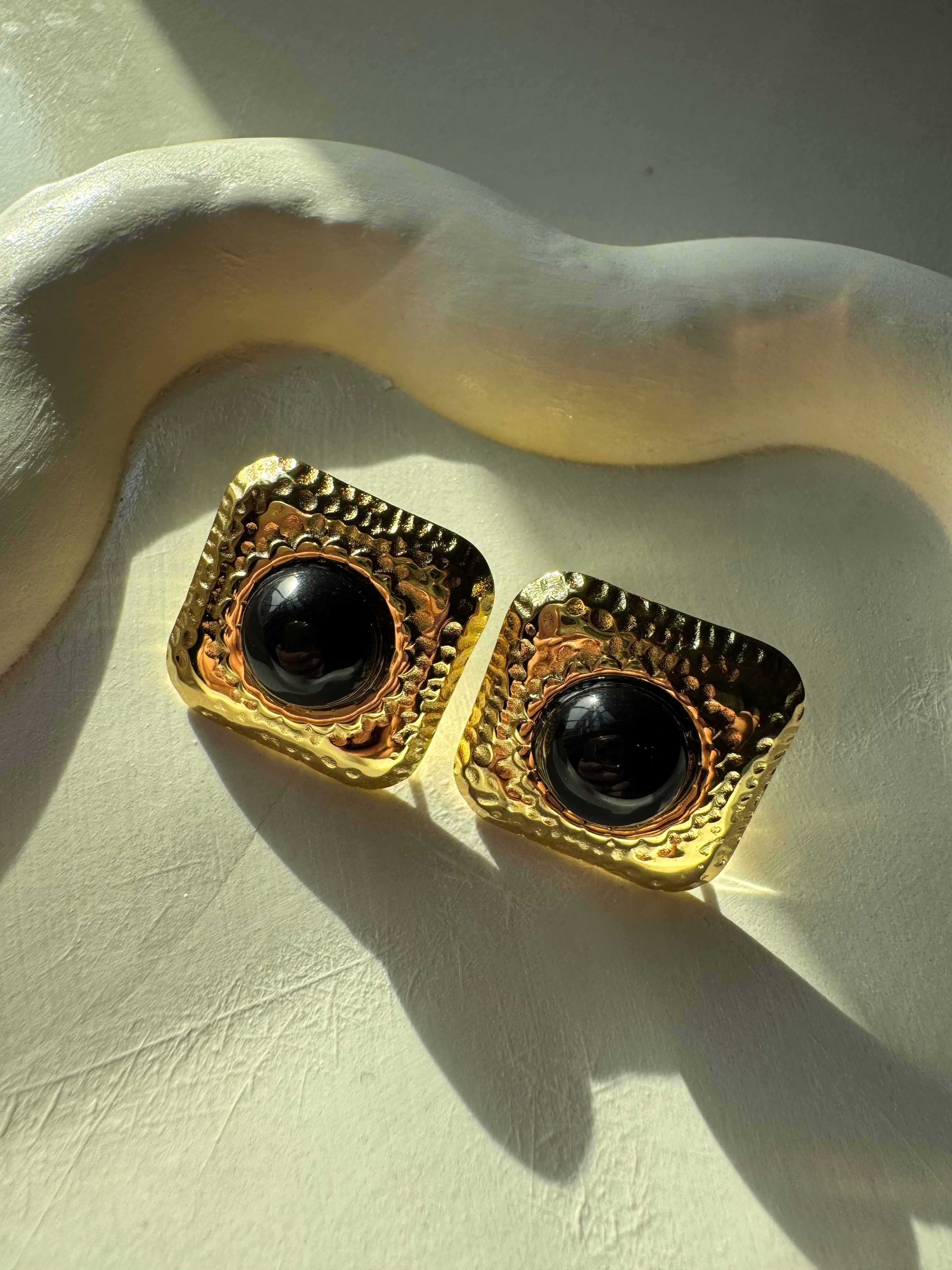 NightFall - Gold & Black