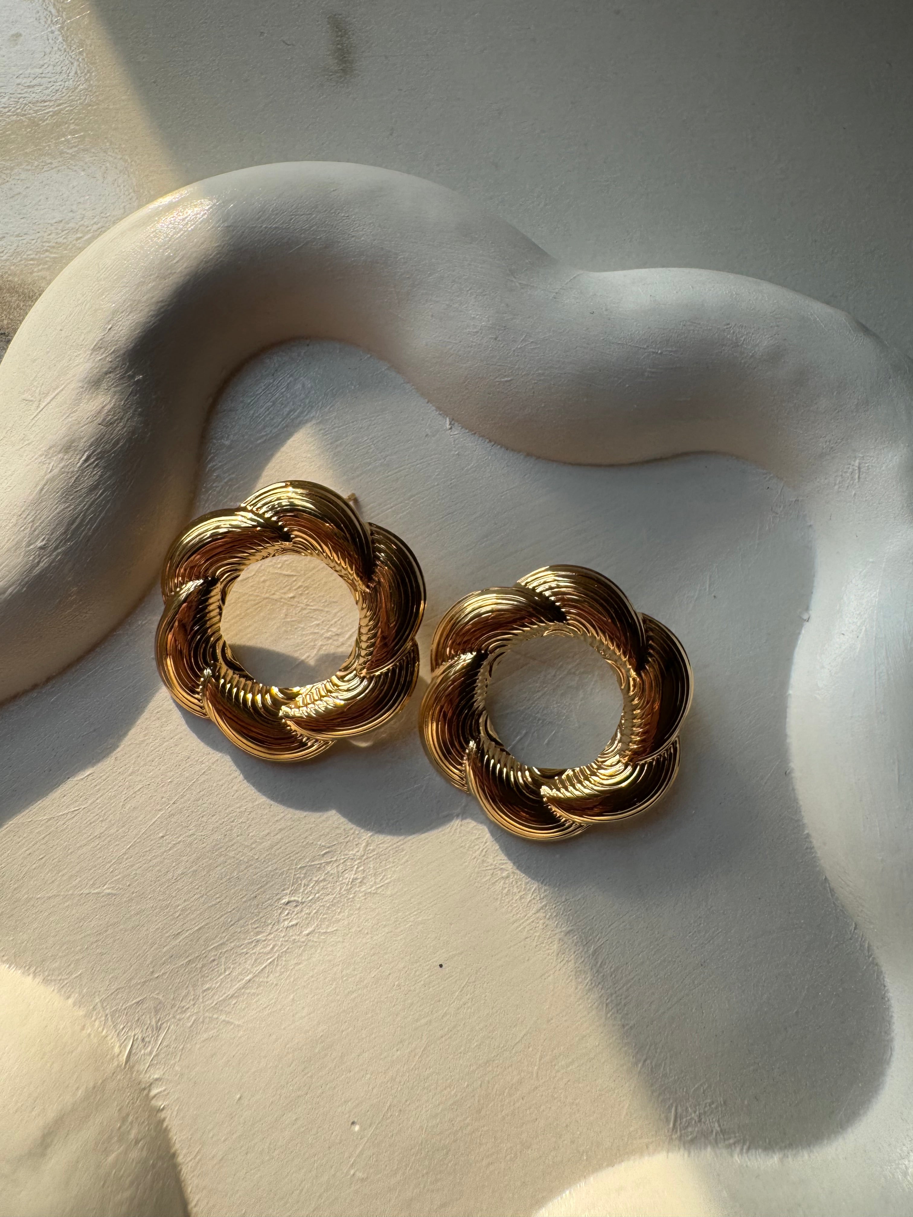 Twirl Radiance - 18K Gold Plated