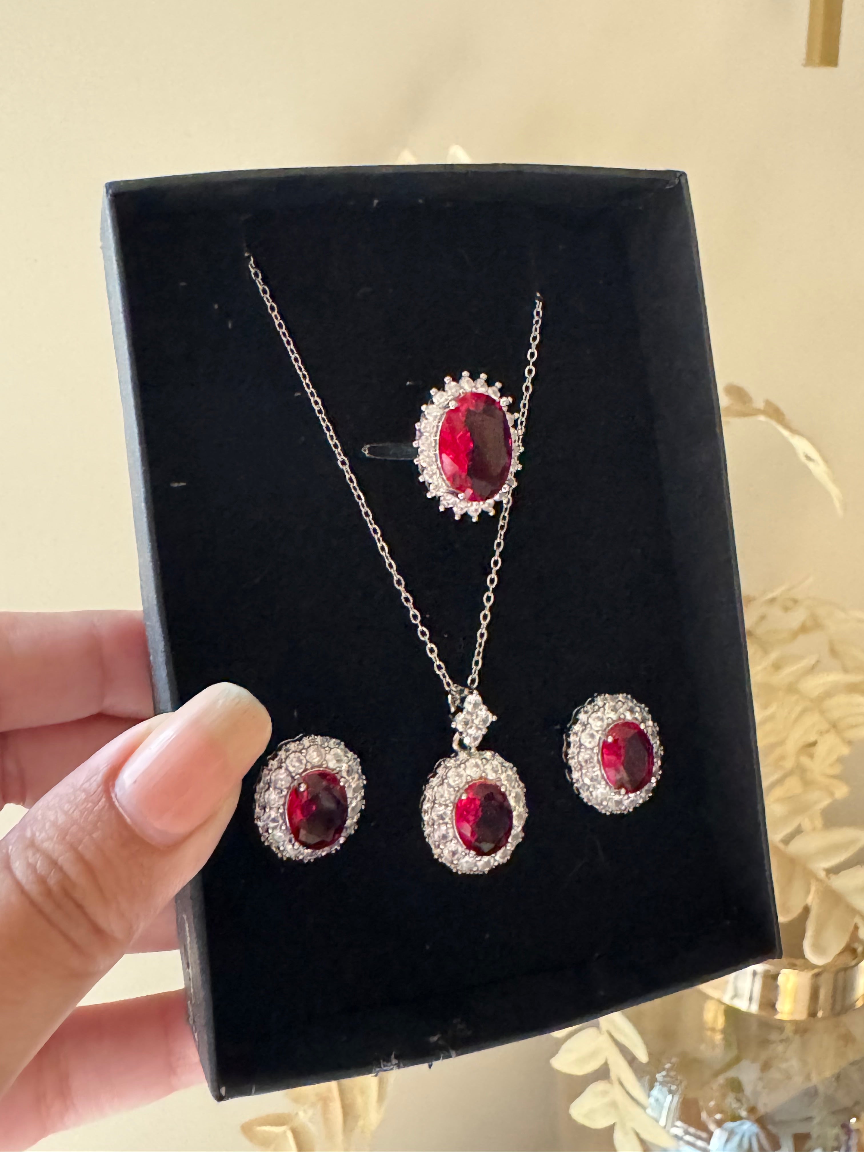 Magenta Pink Set with Ring