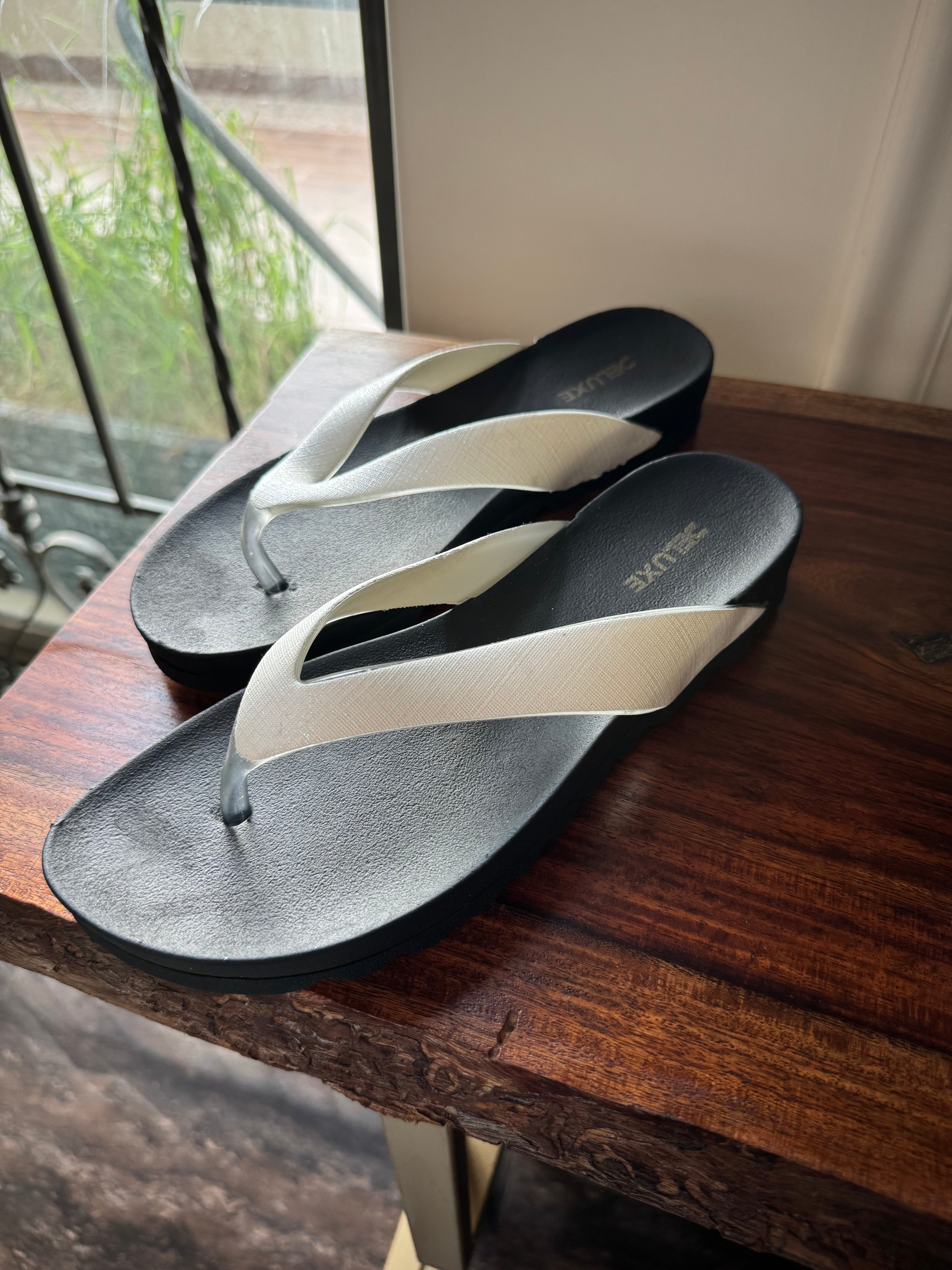 Soft Every Day Slides - White & Black