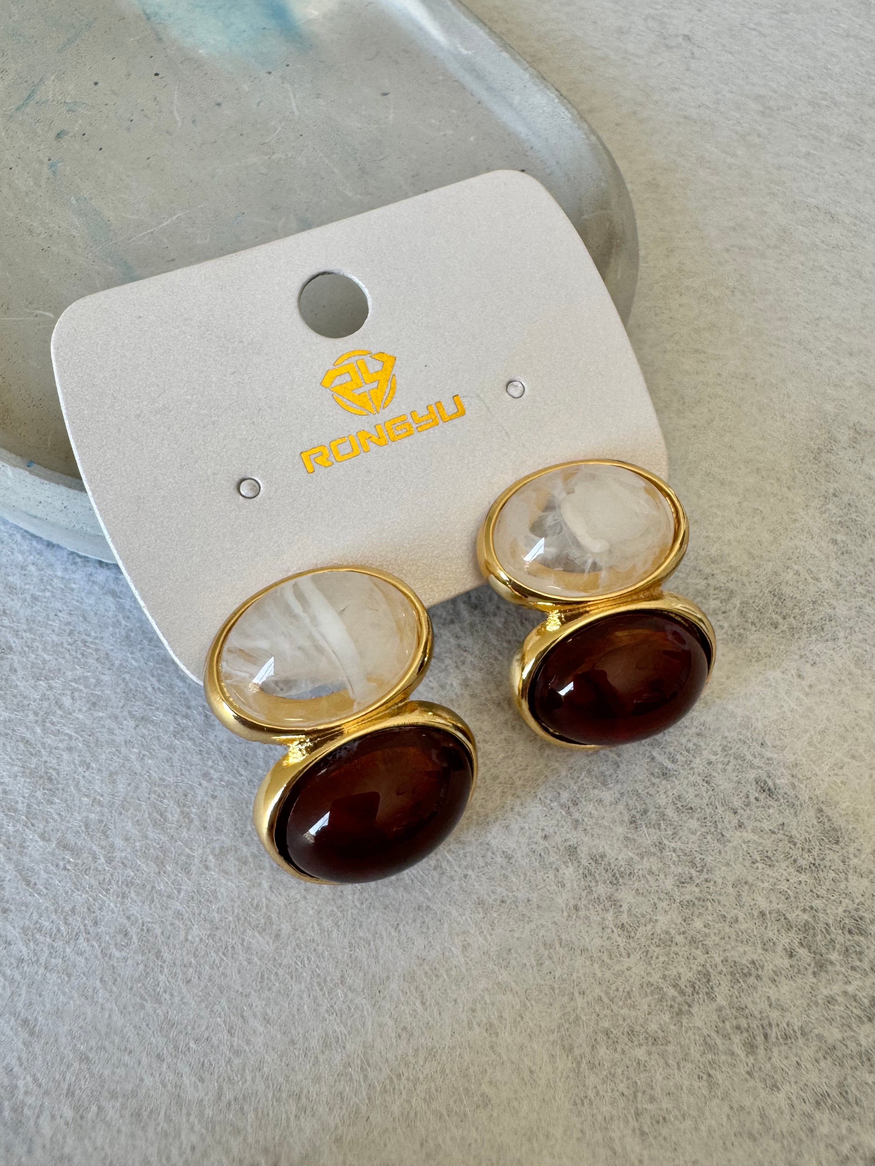 Lina Earrings - White & Brown