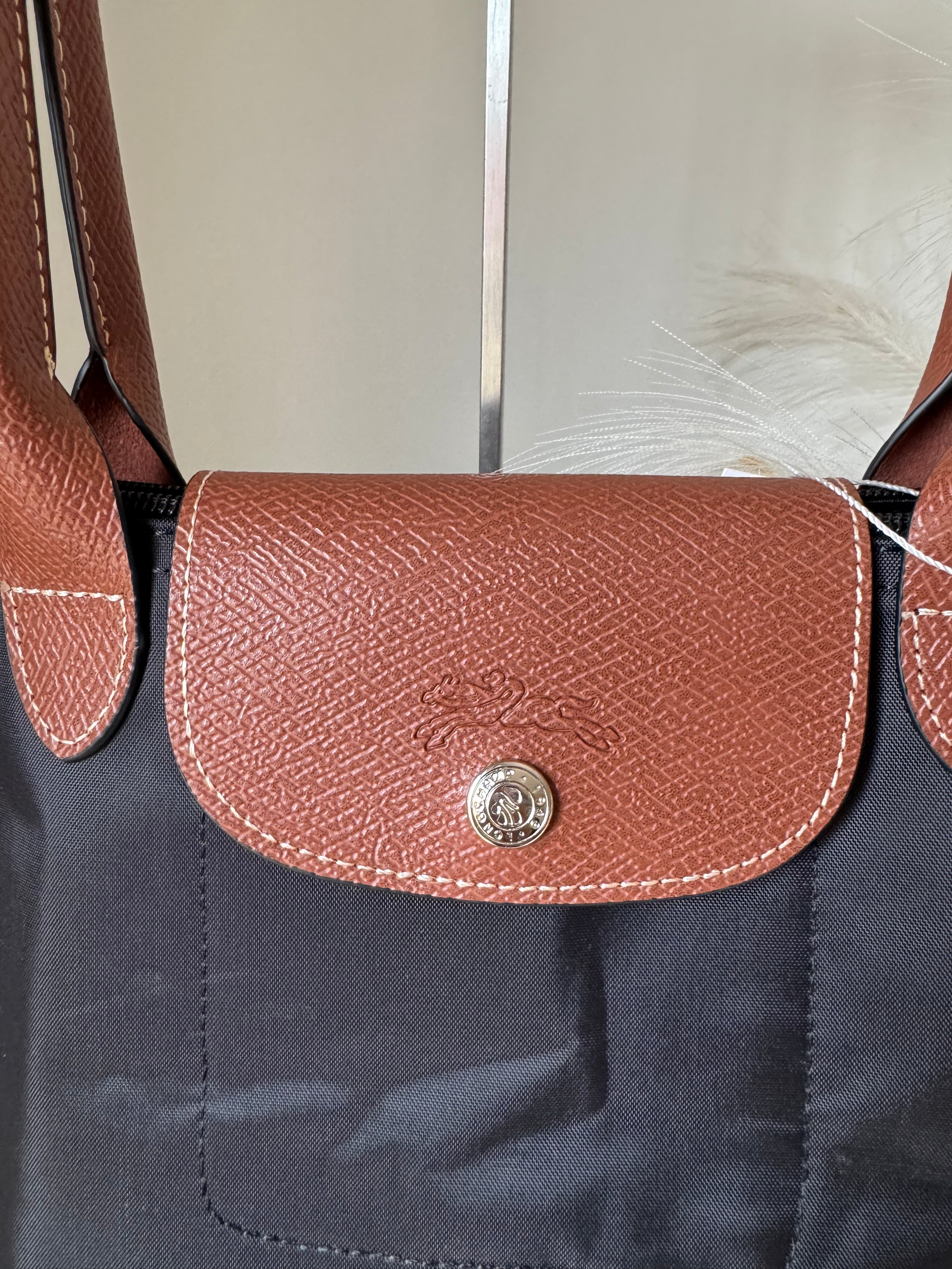 Longchamp Tote MEDIUM - Black (WITH BRAND LOGO)