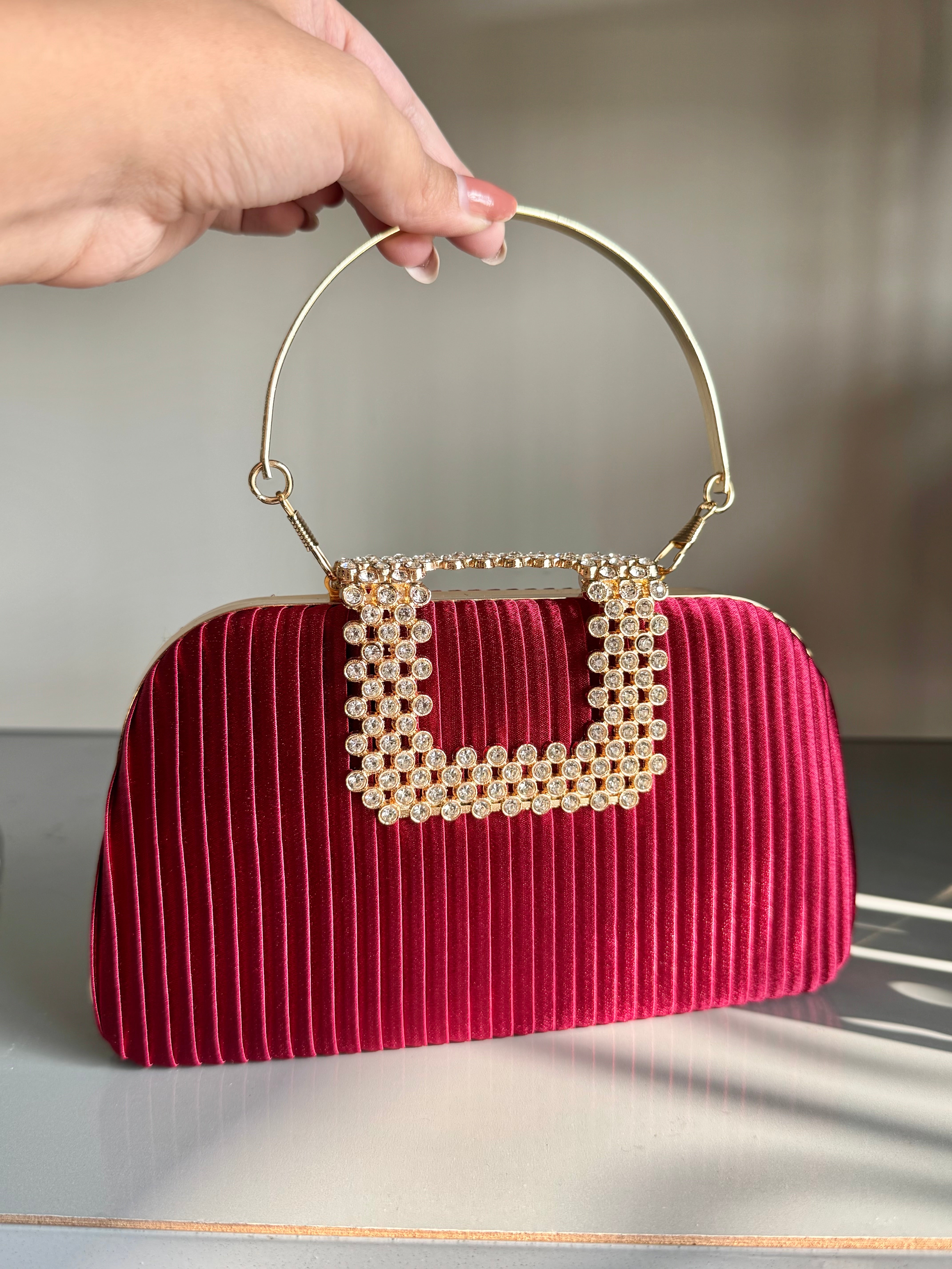 Velvet Charm Clutch - Red