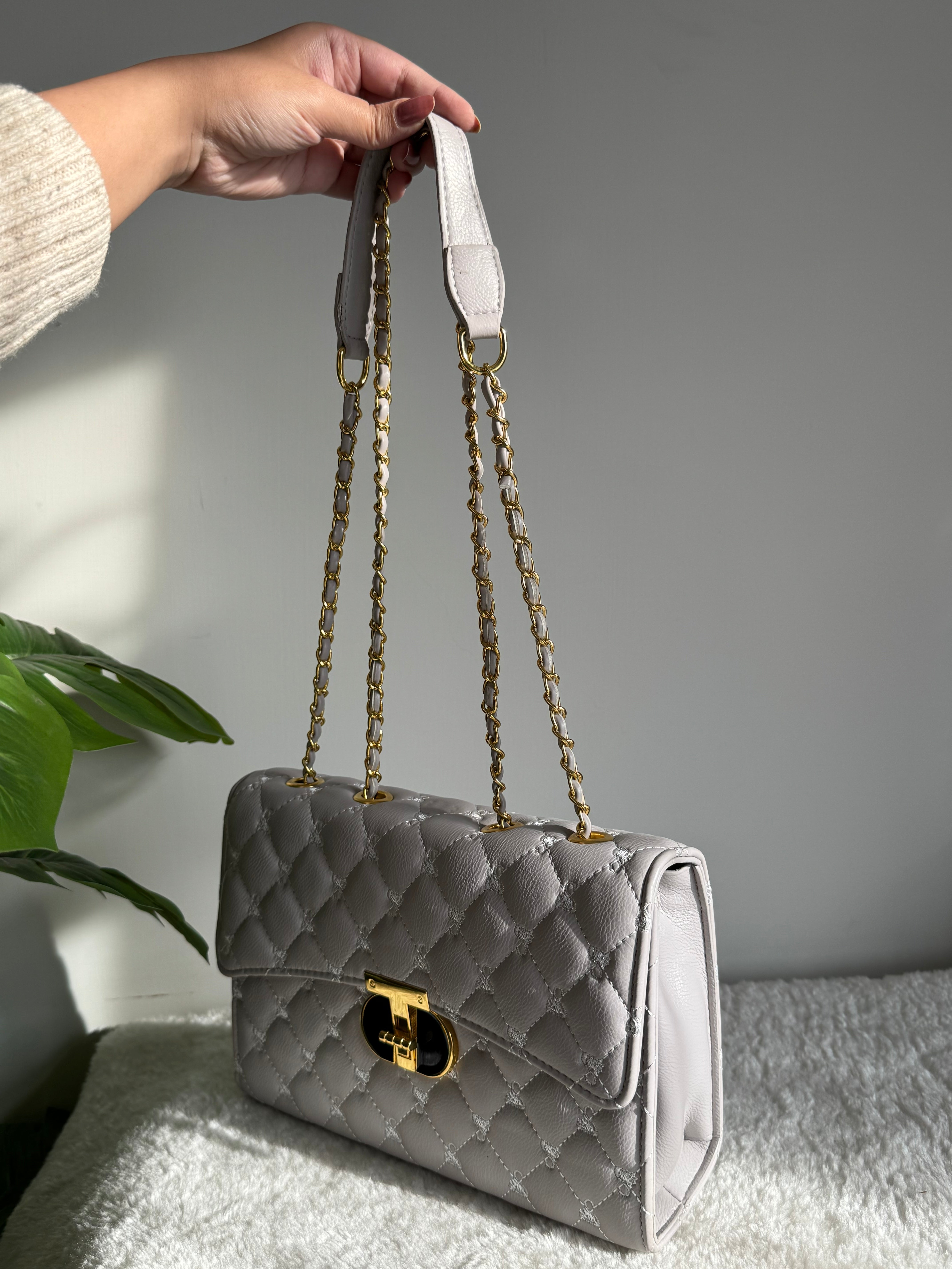 Everyday Essential Sling (Grey)