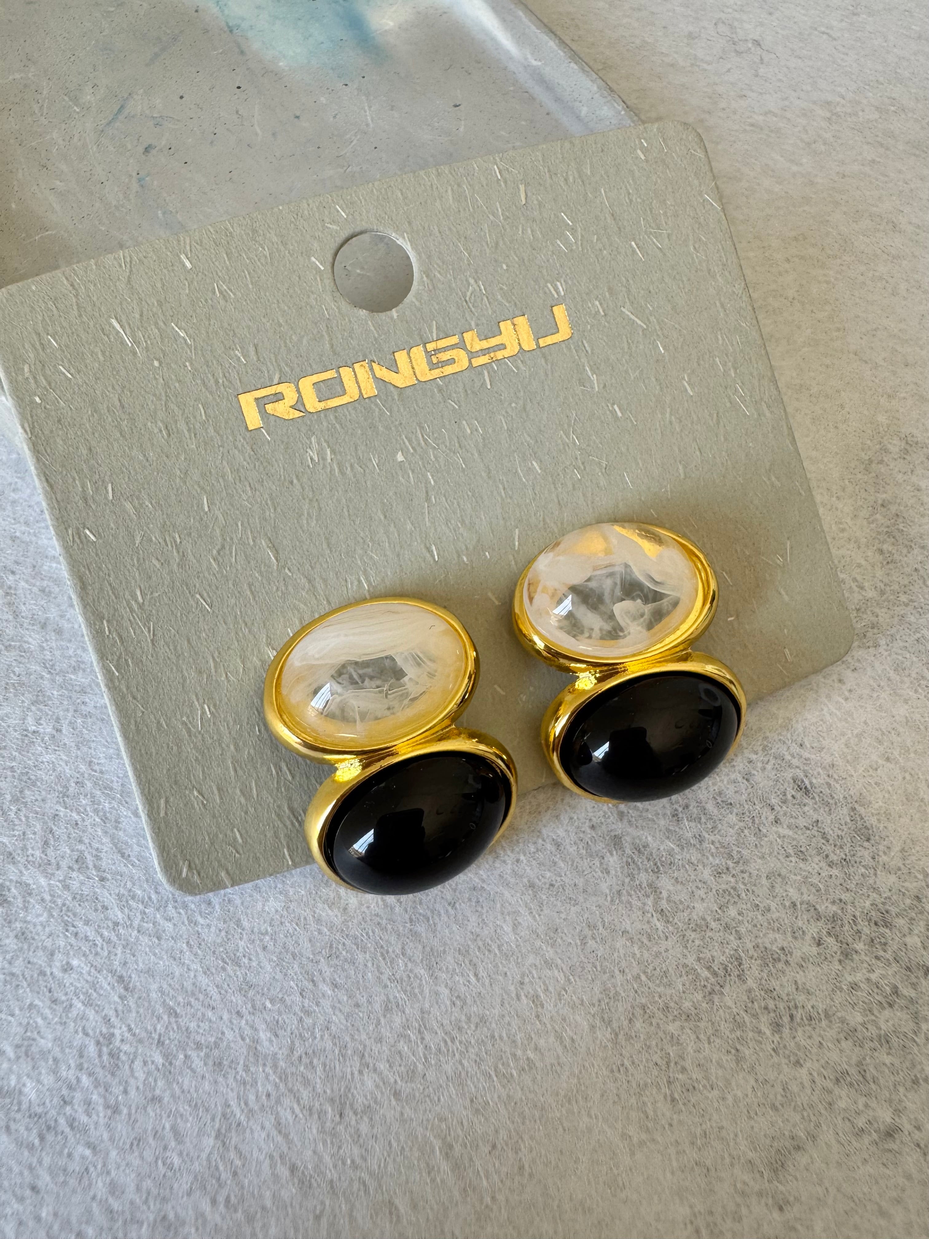 Lina Earrings - White & Black