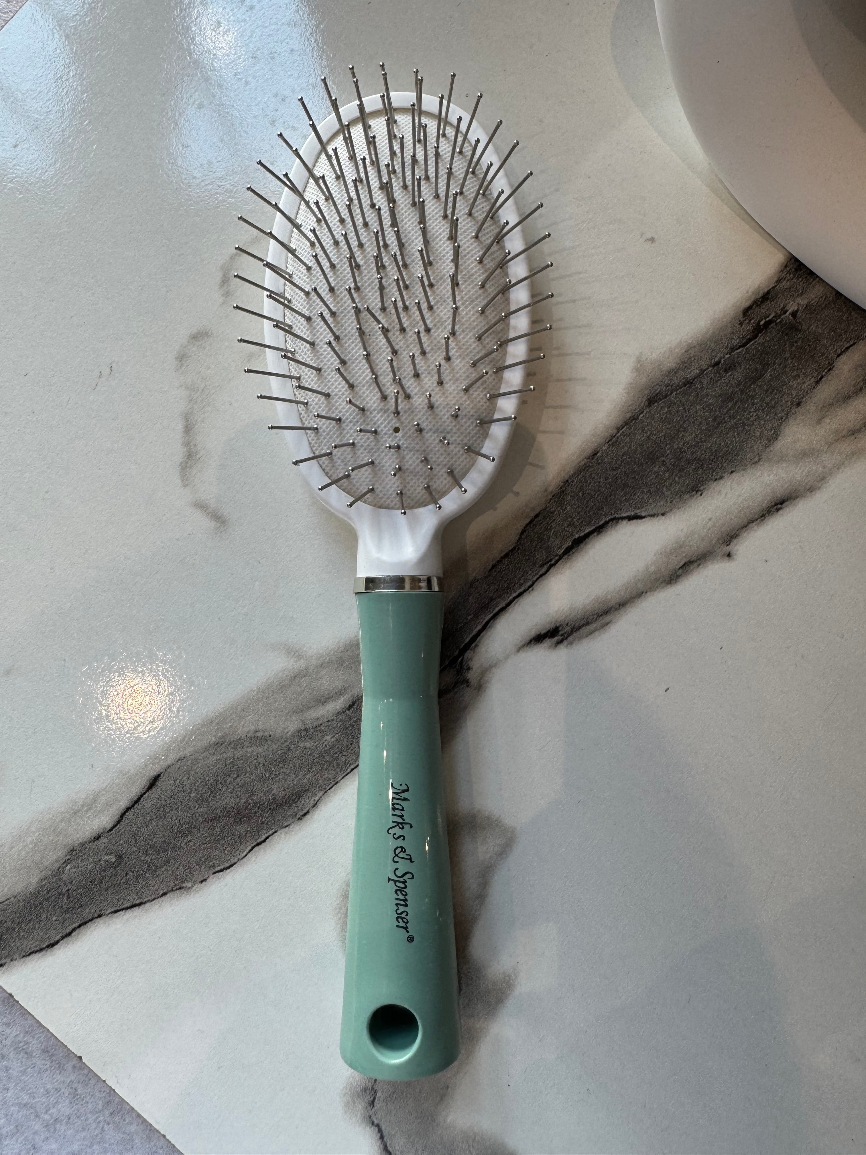 Softest White & Turquoise Brush