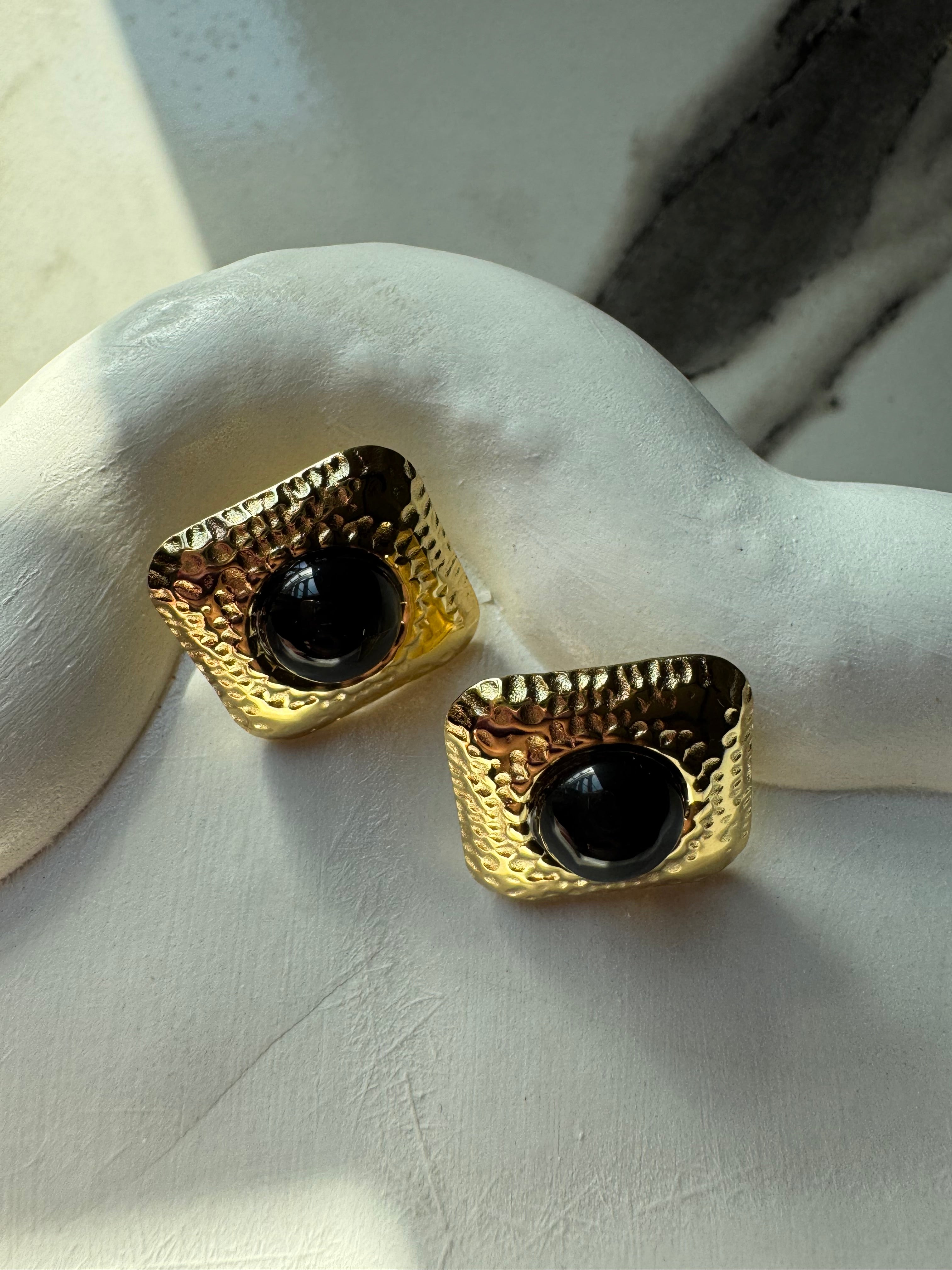 NightFall - Gold & Black