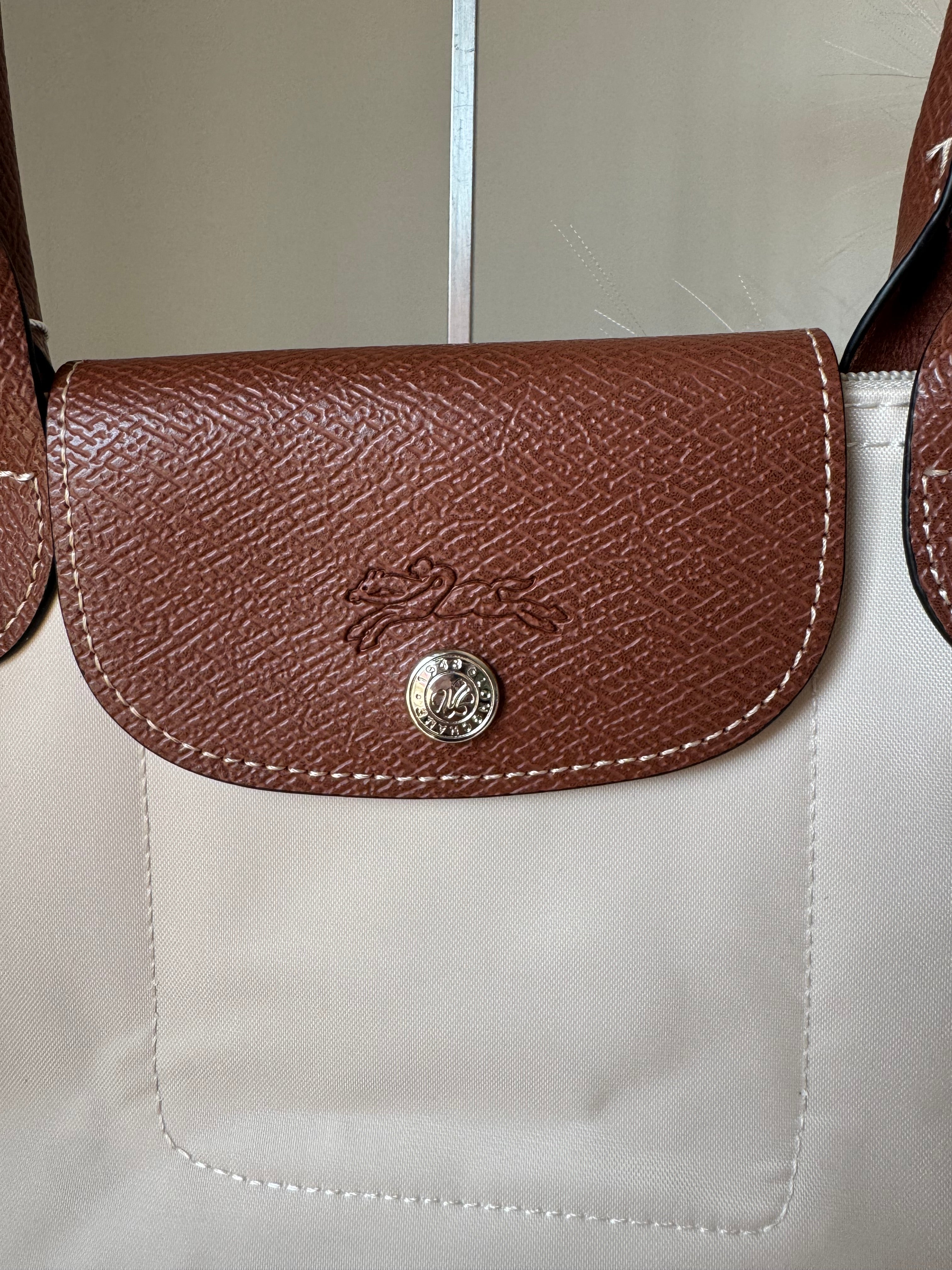 Longchamp Tote MEDIUM - Paper White (WITH BRAND LOGO)