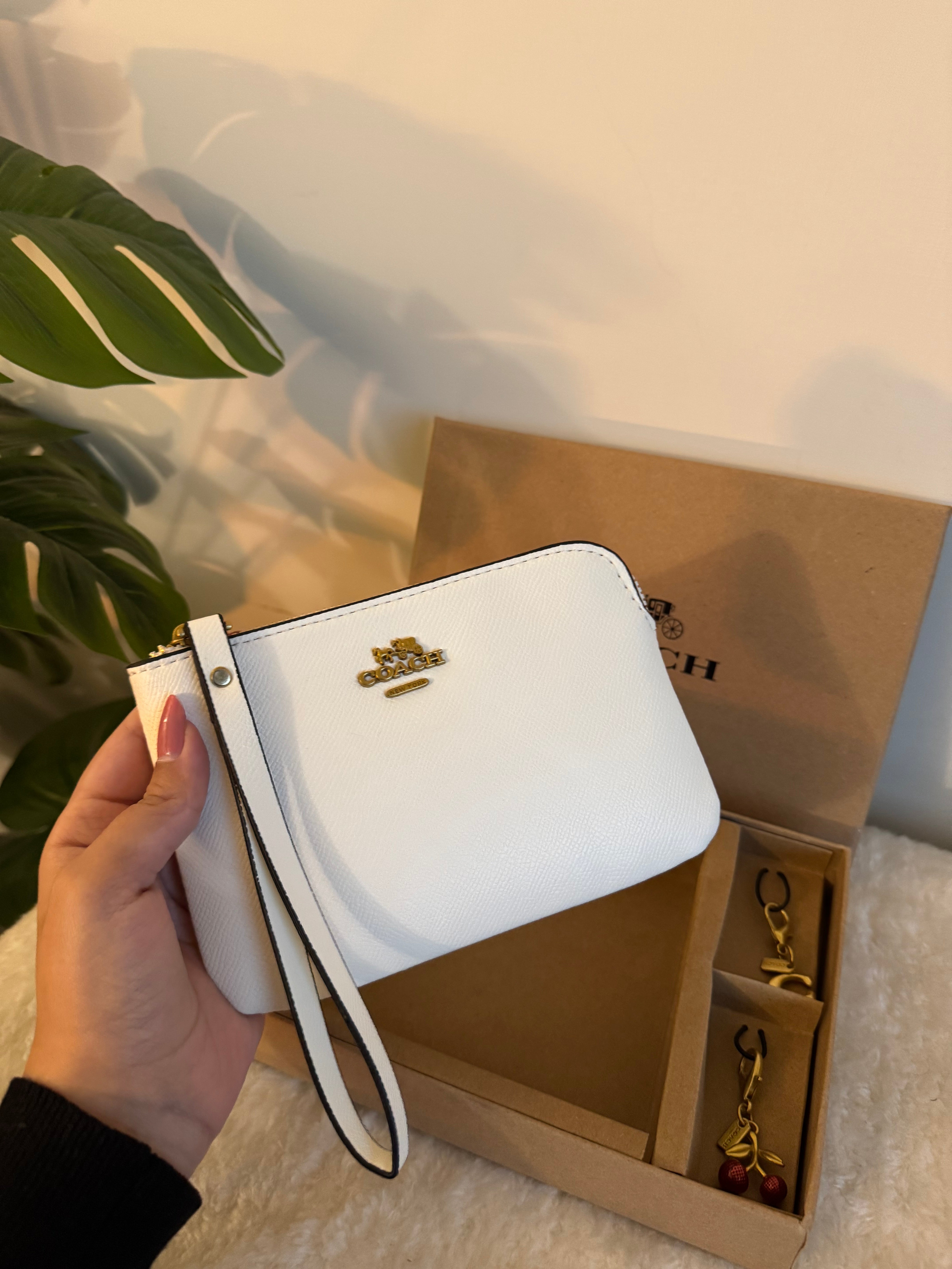 Coach Wristlet Wallet with 2 Charms Gift Set - White