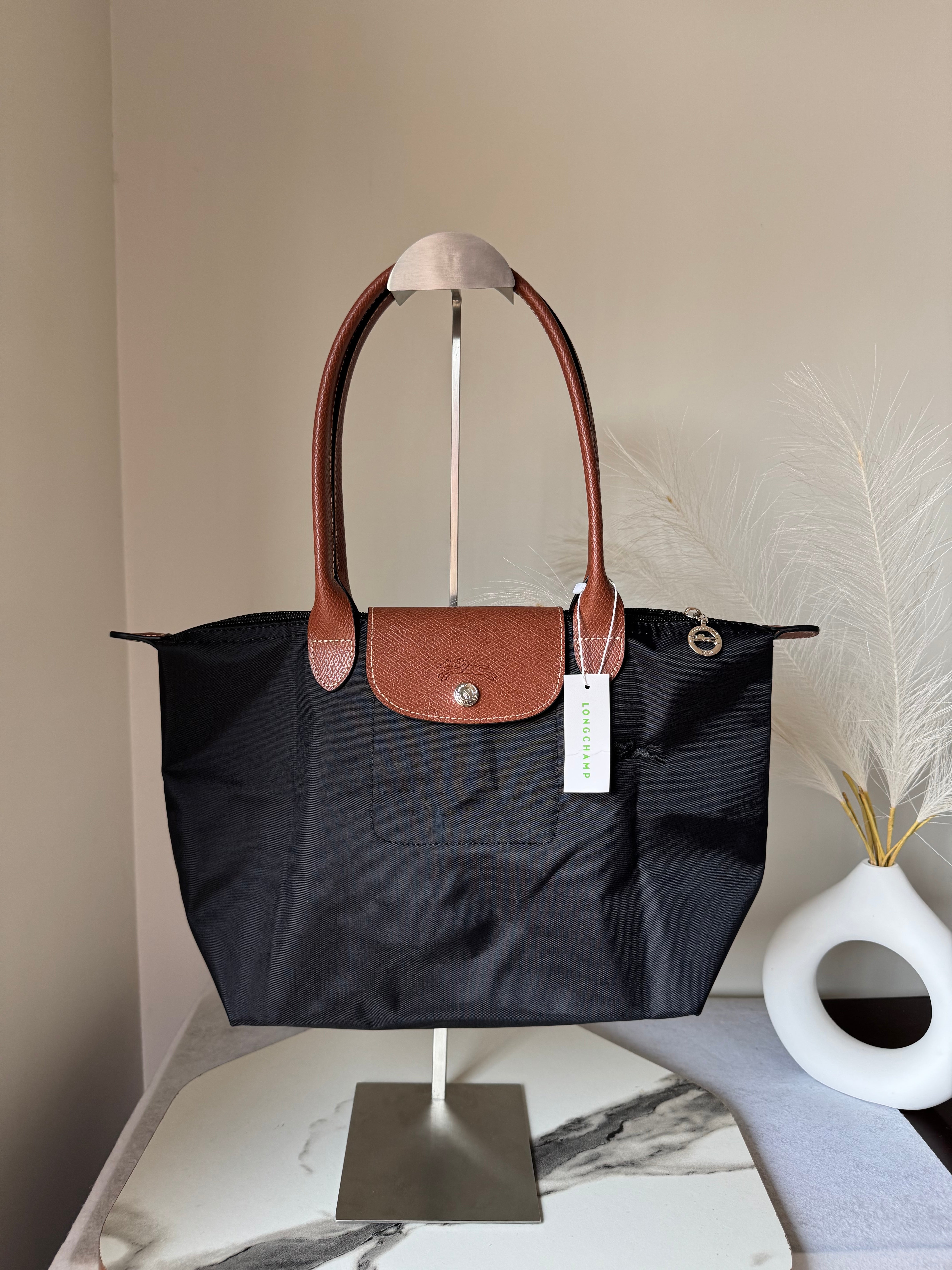 Longchamp Tote MEDIUM - Black (WITH BRAND LOGO)