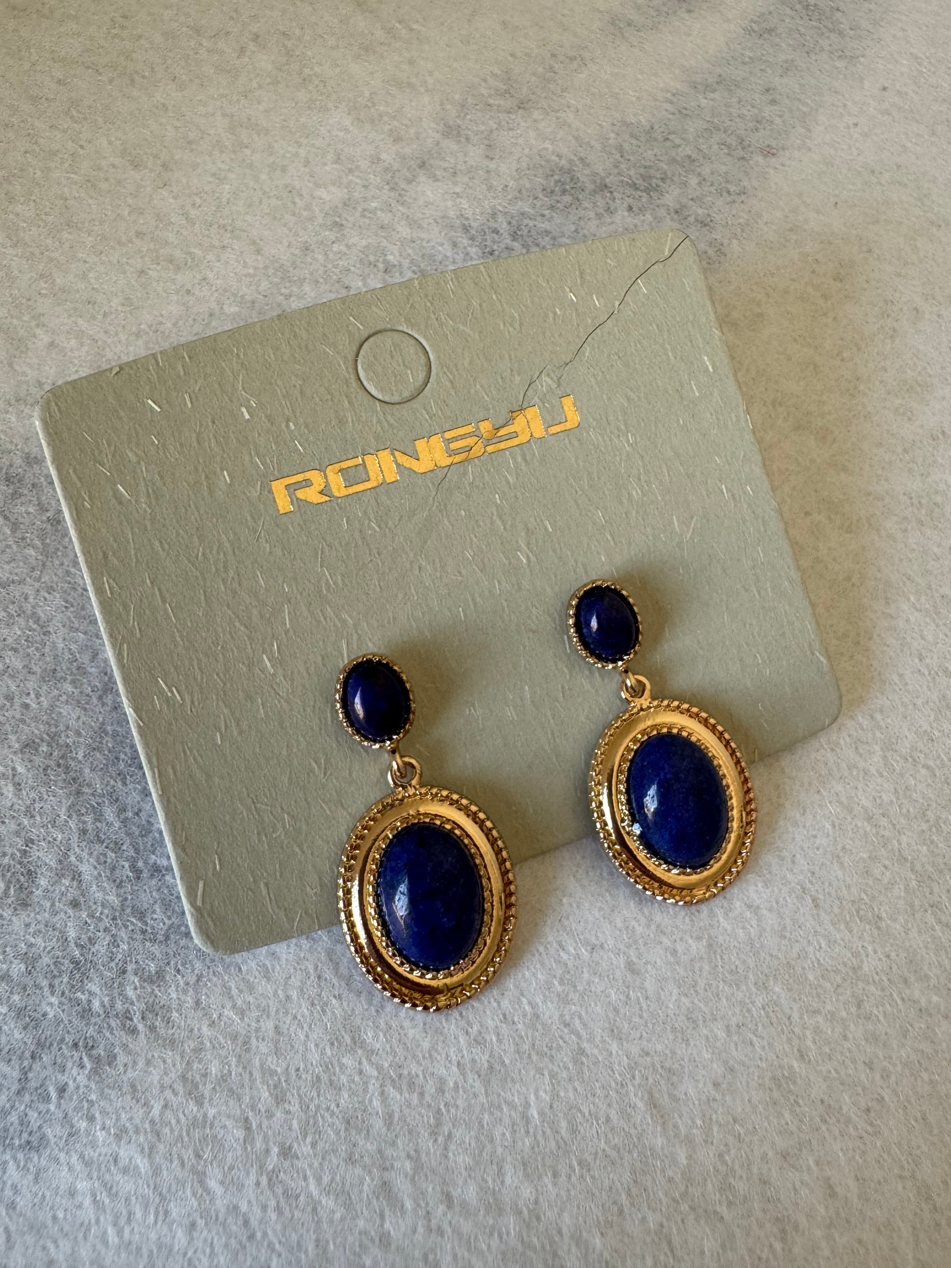 Saphire Gleam Earrings
