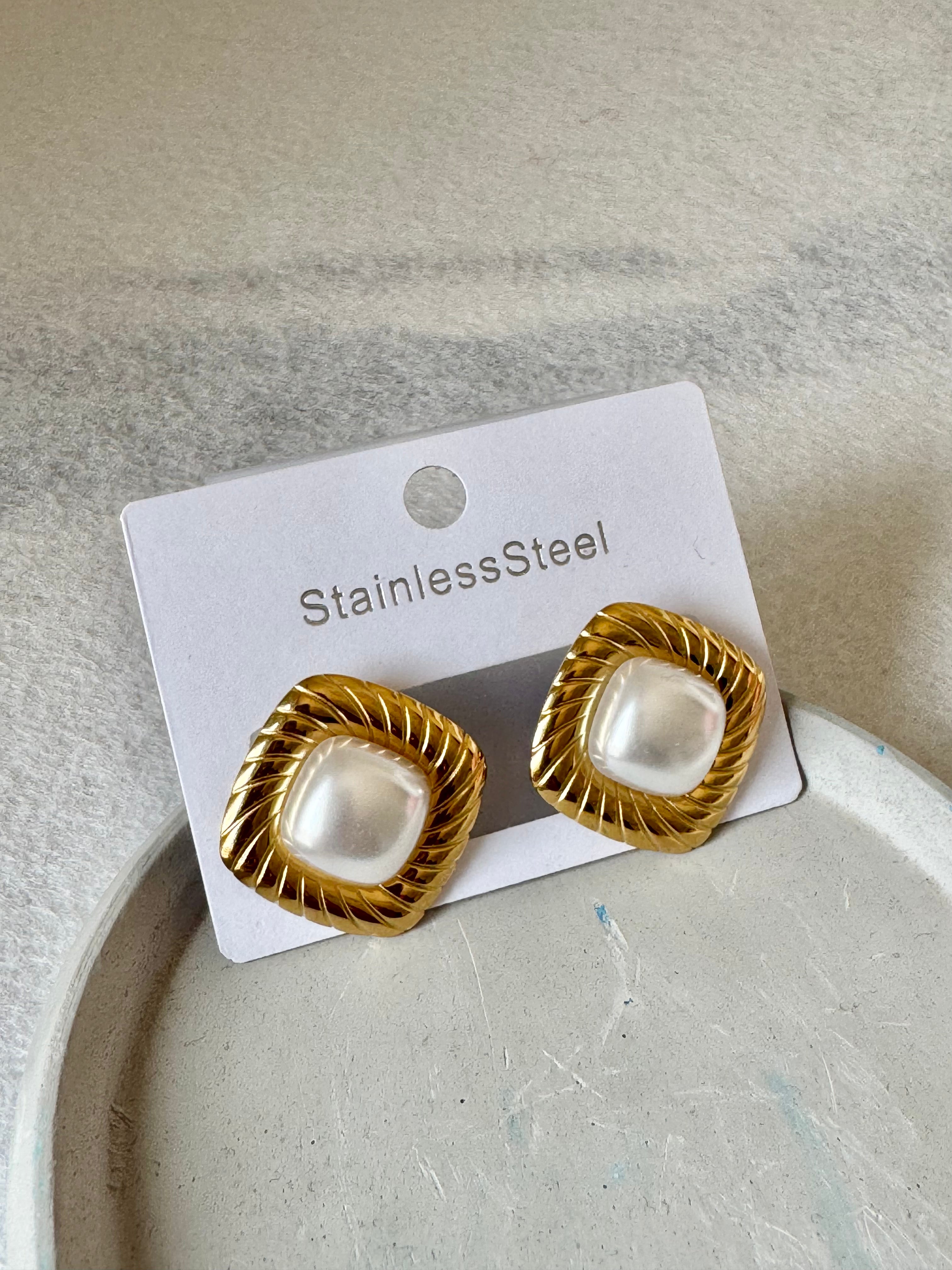 Gleam Earrings