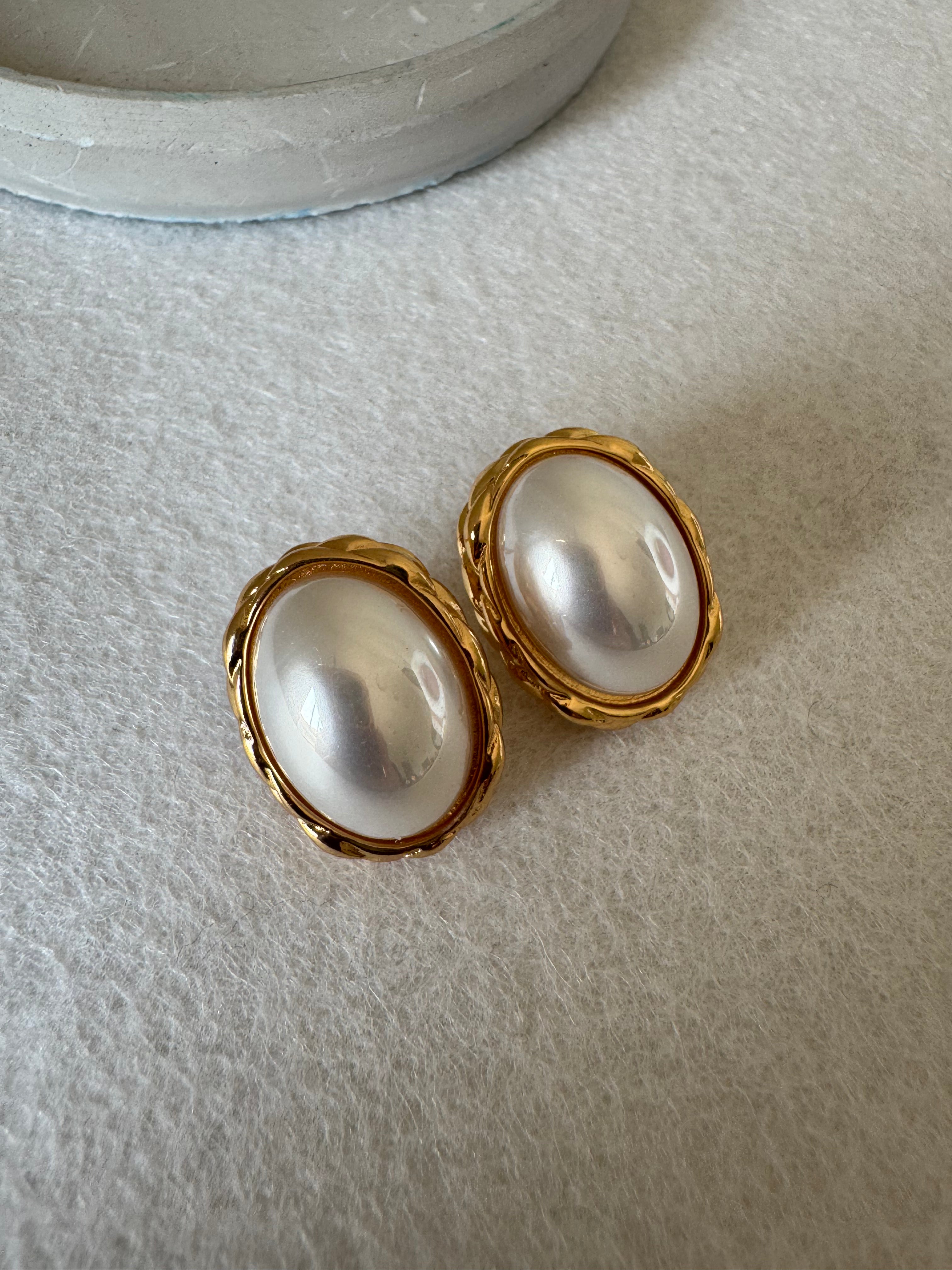 Sia Earrings