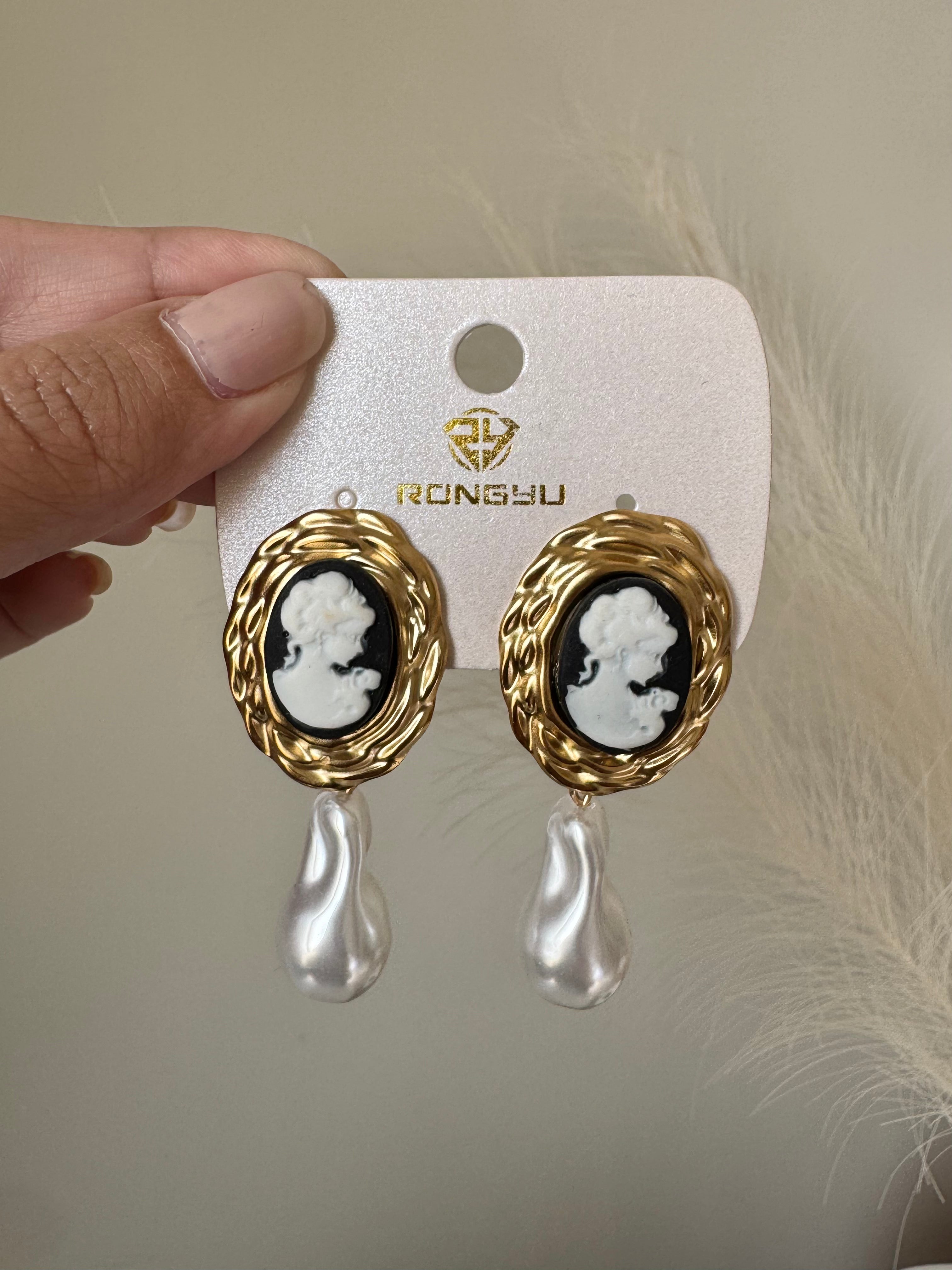 Lady Boss Earrings