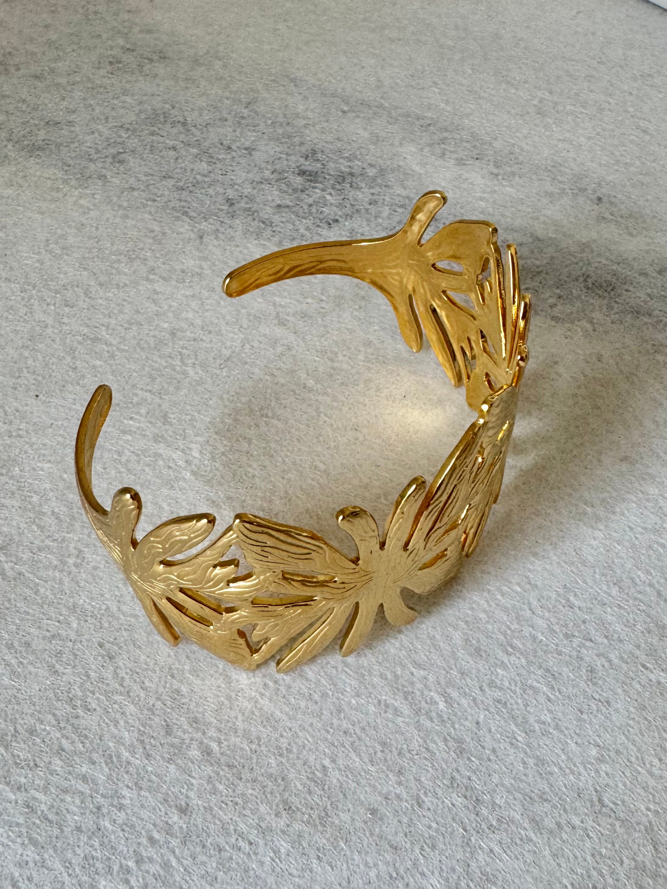Timeless Gold Chunky Bangle