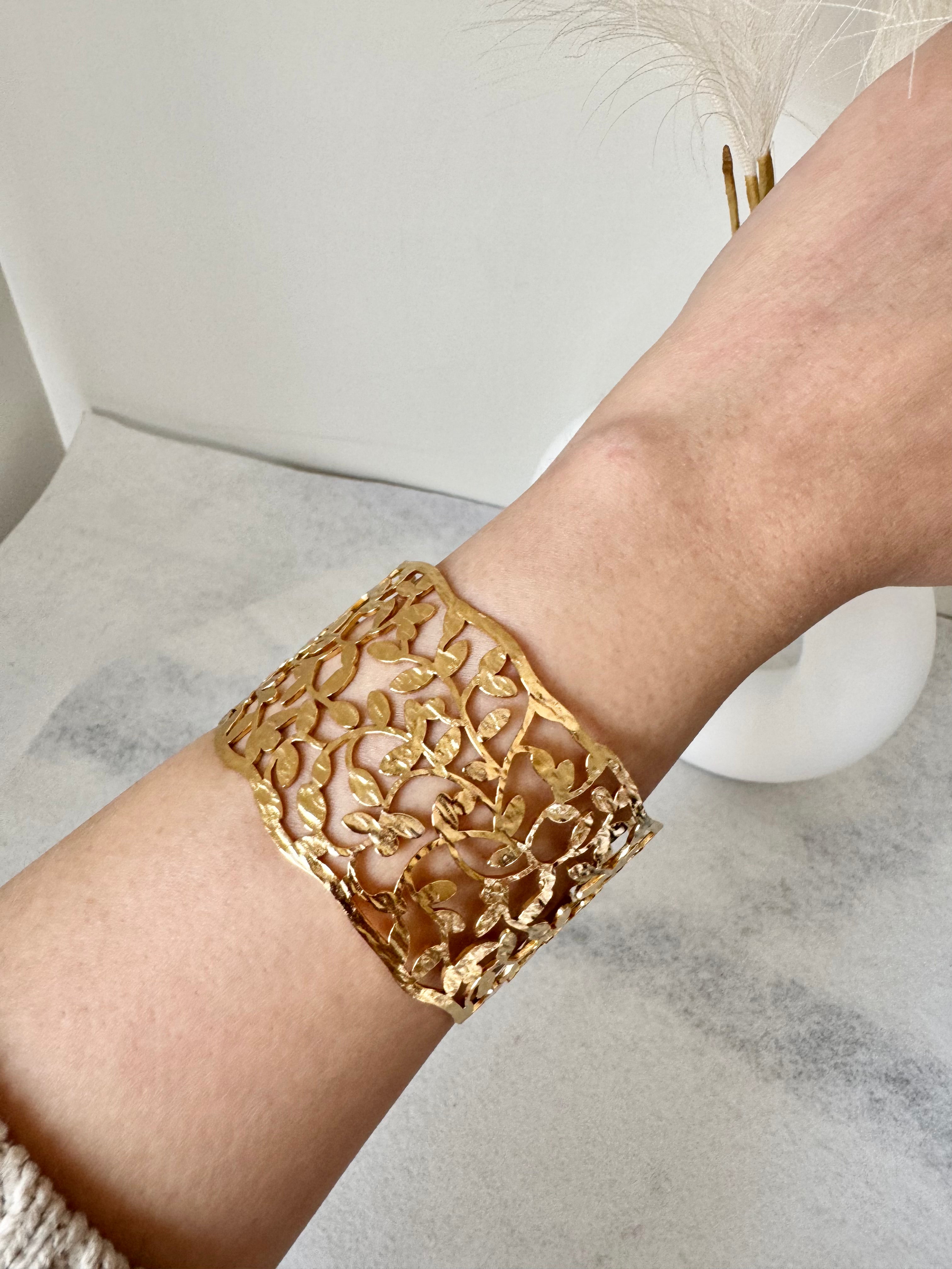 Majestic Gold Chunky Bangle