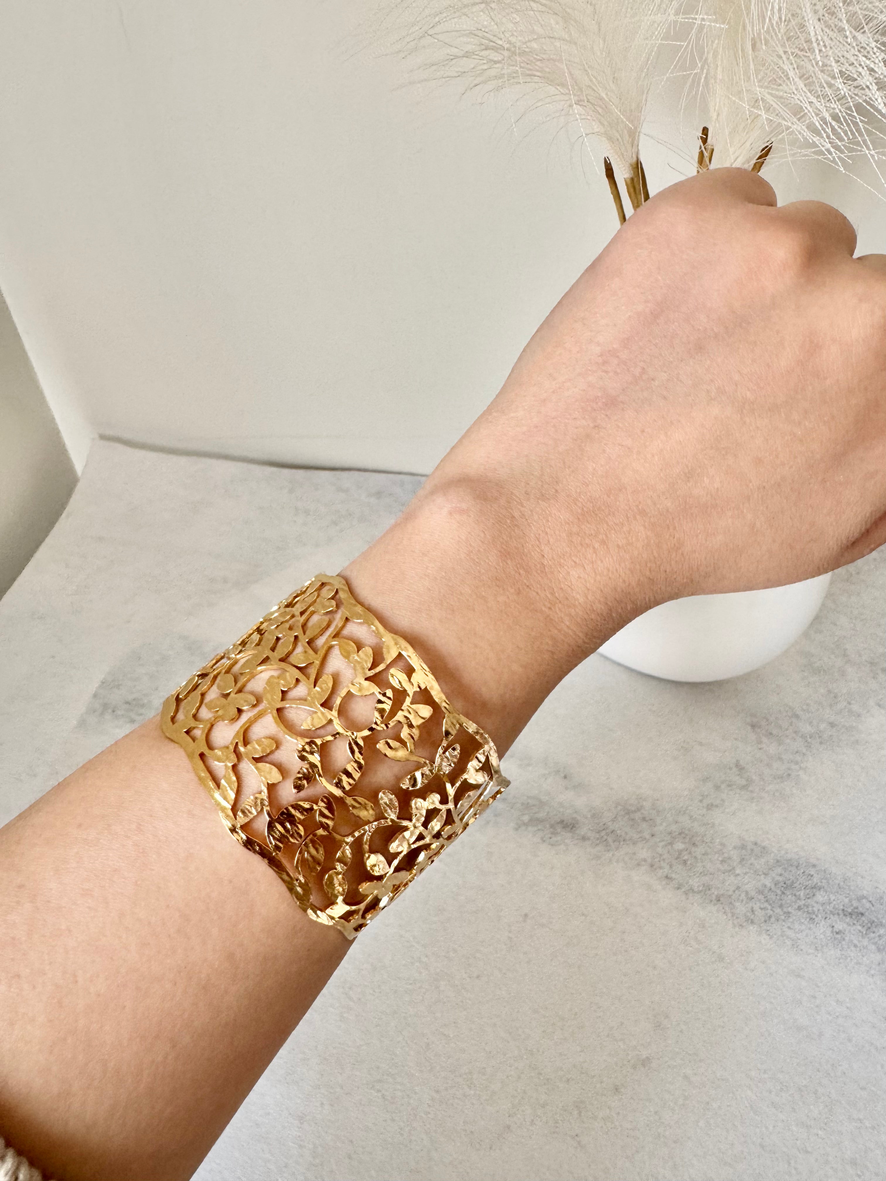 Majestic Gold Chunky Bangle