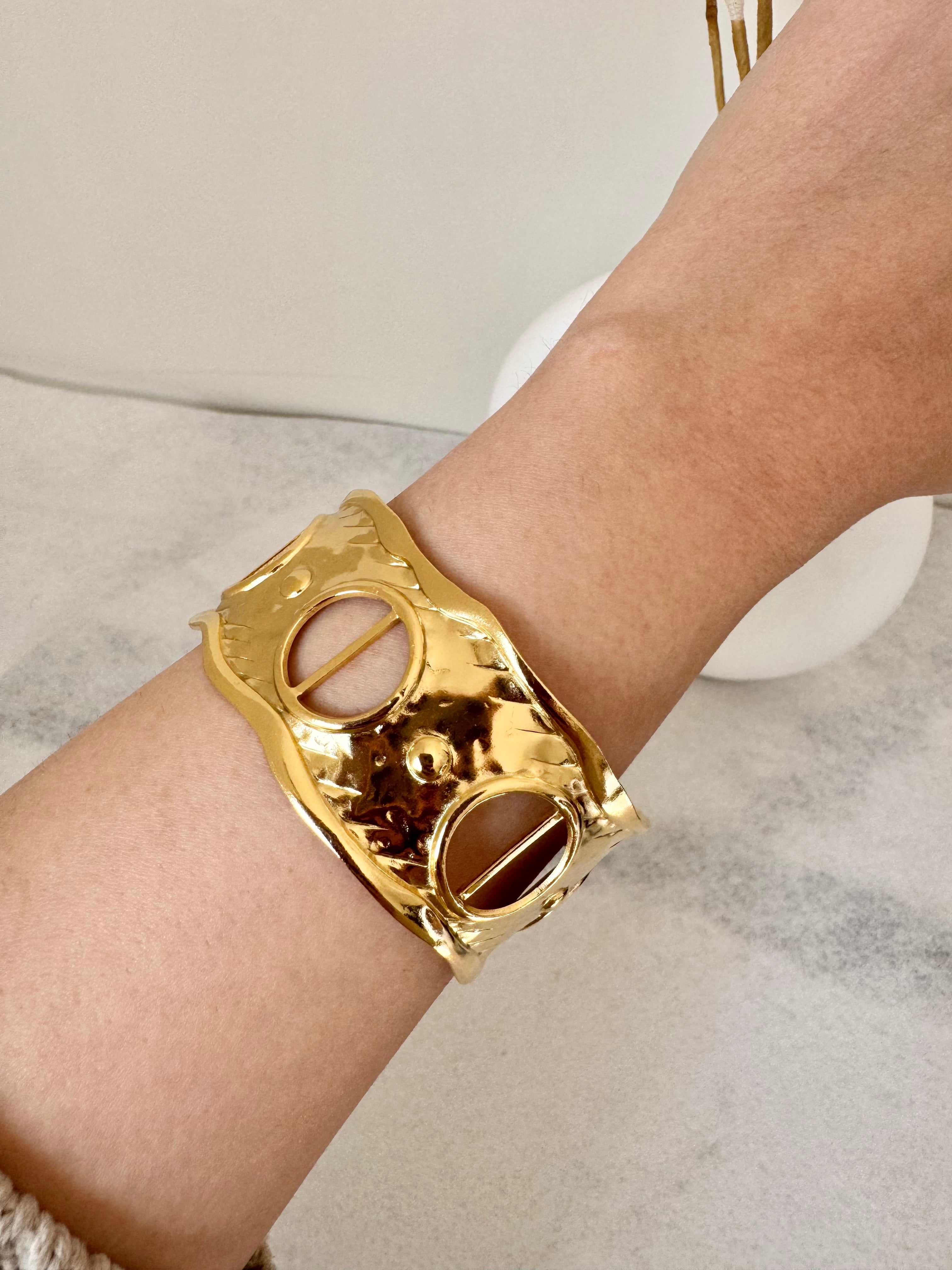Cloepatra Gold Chunky Bangle