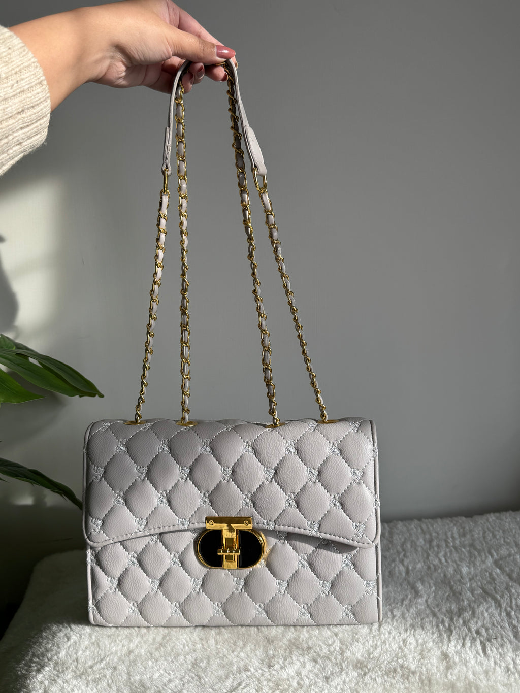Everyday Essential Sling (Grey)