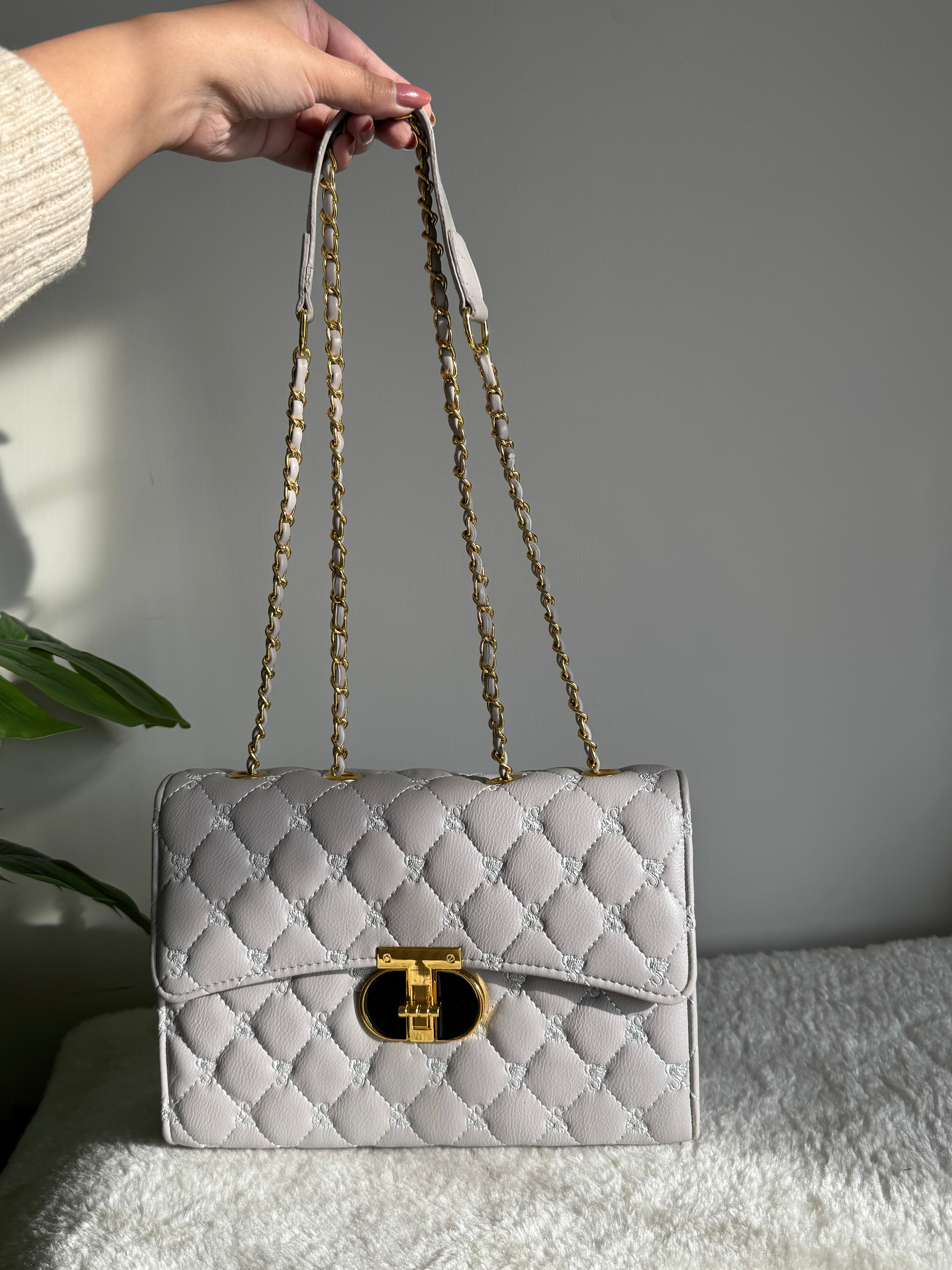 Everyday Essential Sling (Grey)