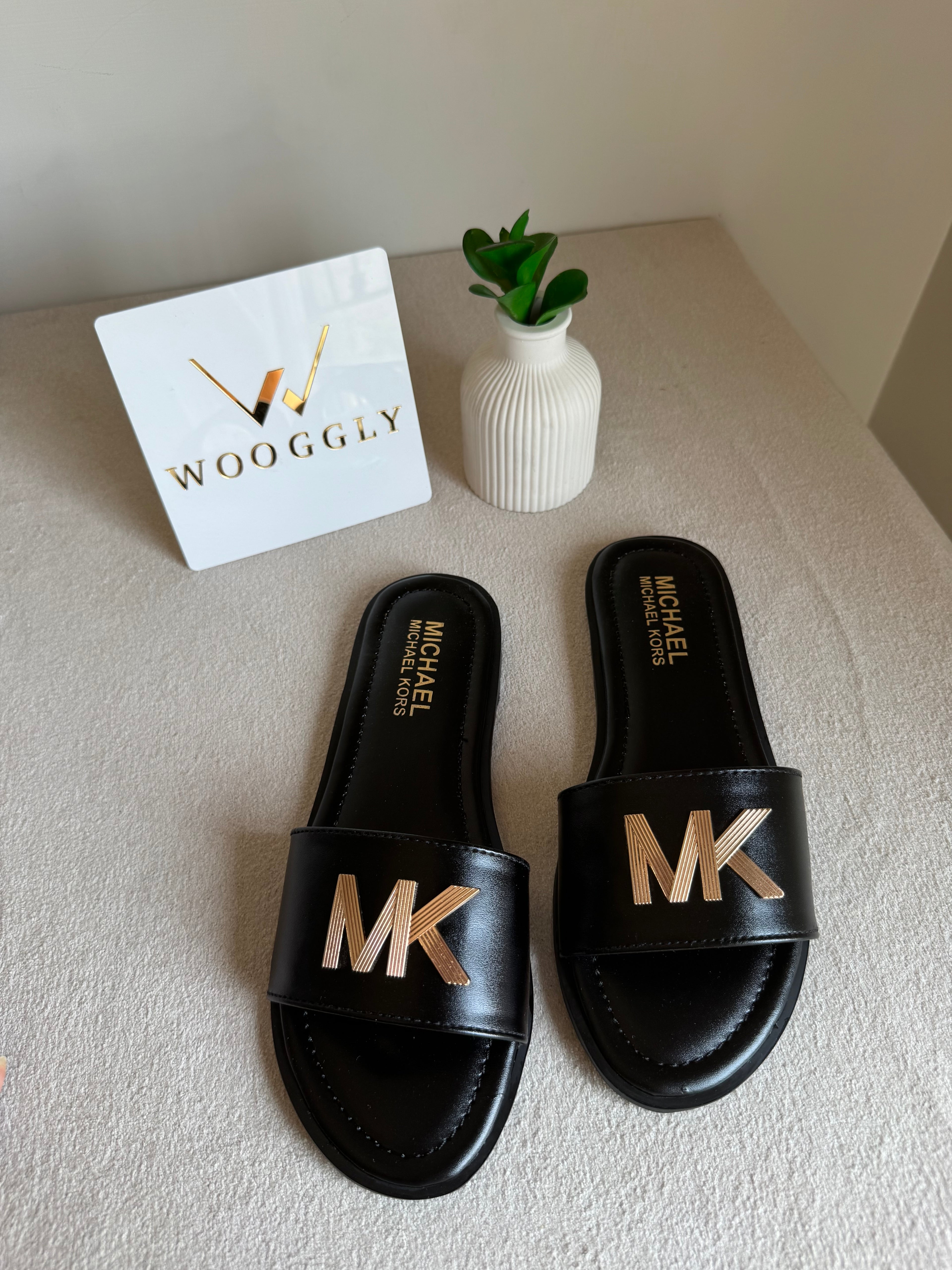 Viral MK Slides - Black