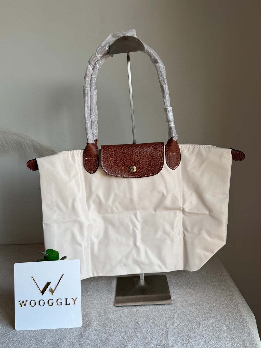 Longchamp Tote LARGE - Paper White (WITH BRAND LOGO)