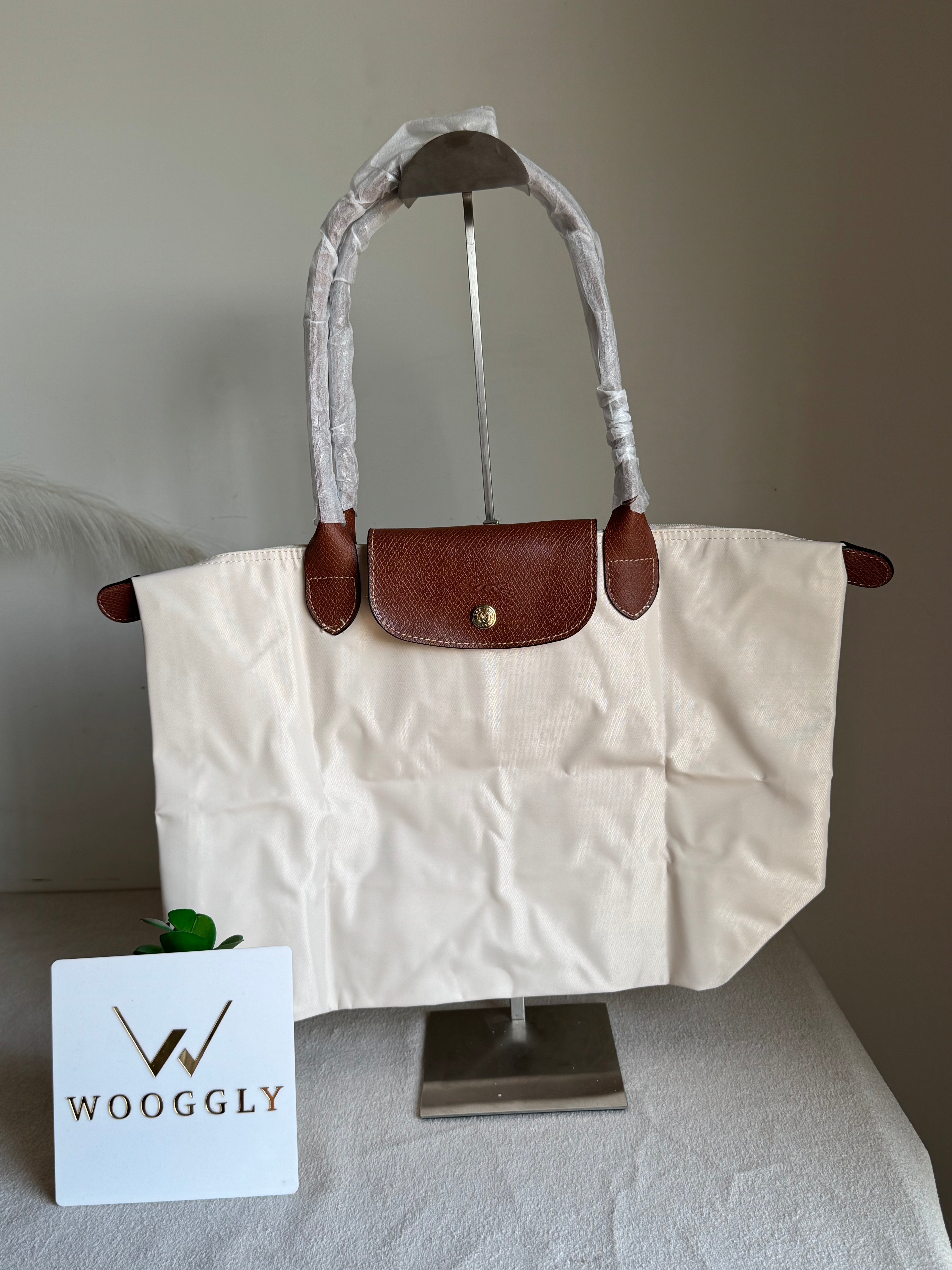 Longchamp Tote LARGE - Paper White (WITH BRAND LOGO)