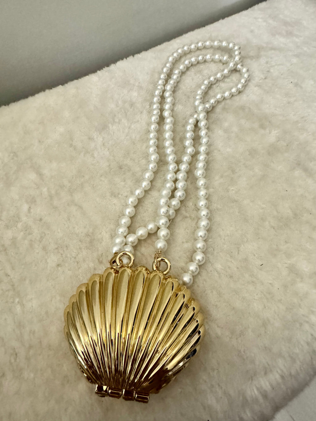 Shell Acrylic Clutch with Pearl Chain - Gold