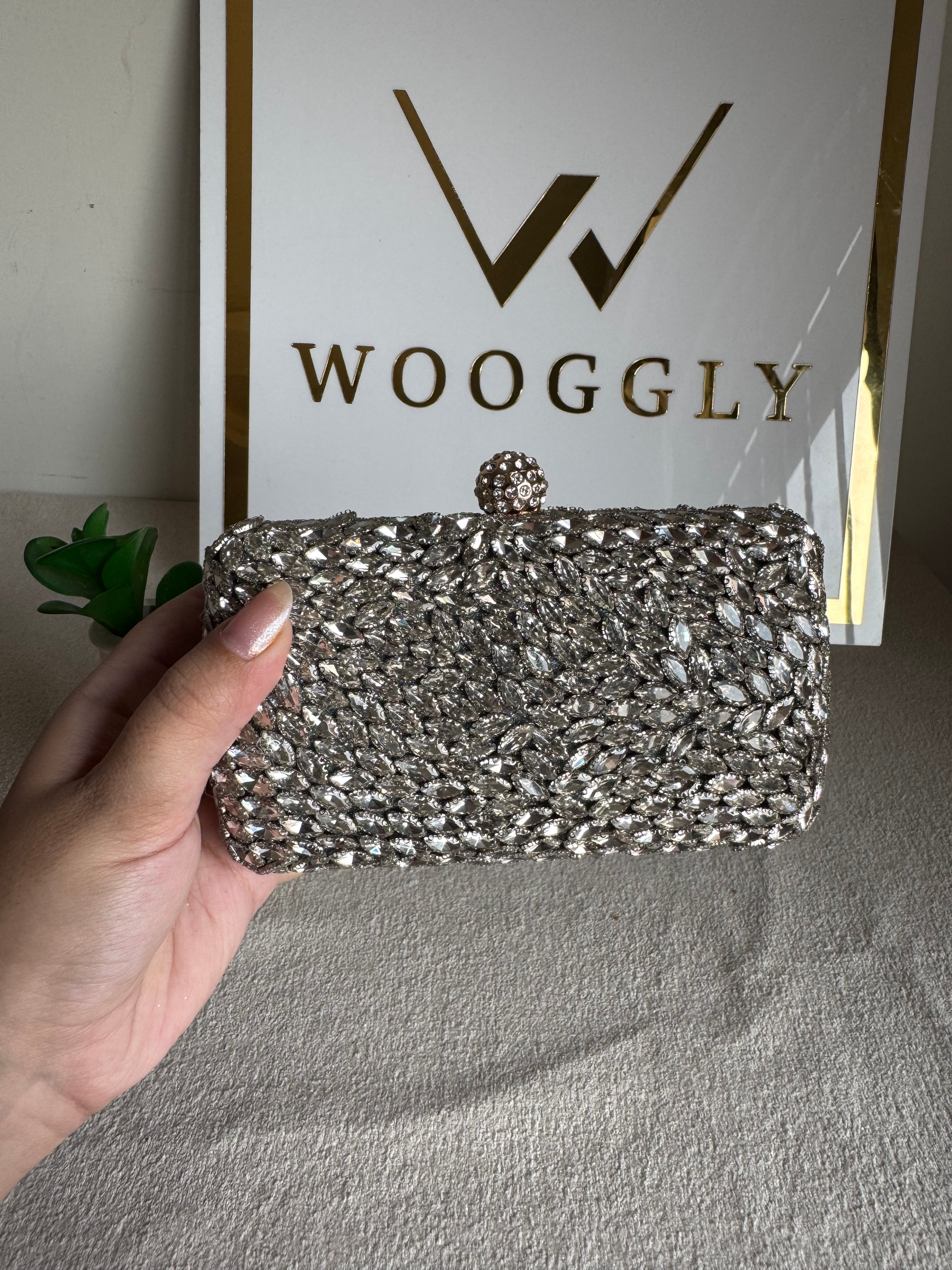 Alyzeh Clutch (Silver)