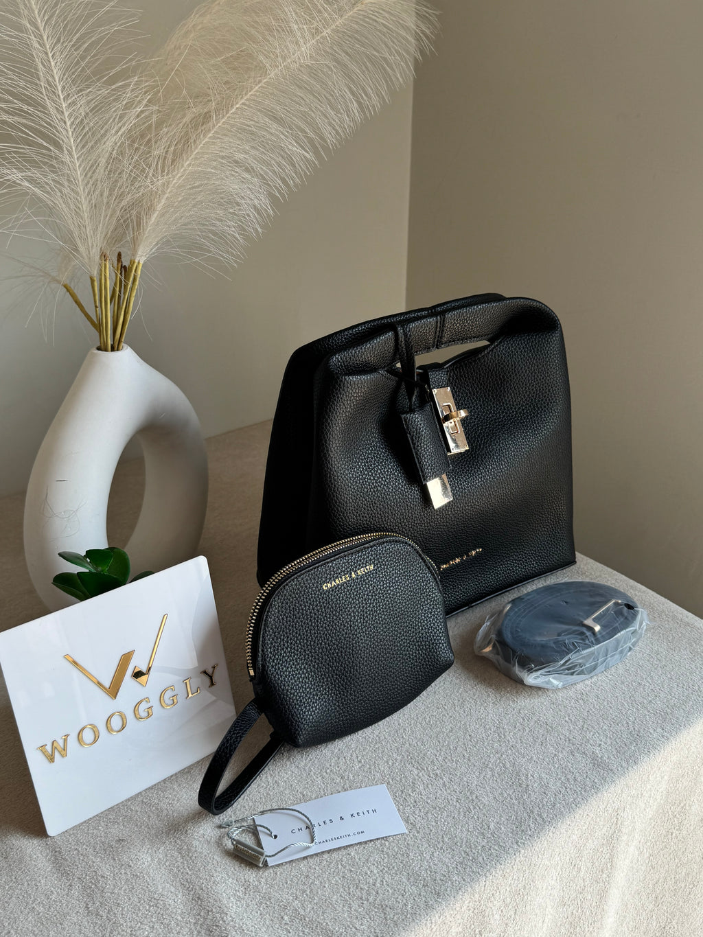 Premium C & K Bucket Bag with Small Pouch & PROPER PACKING Black