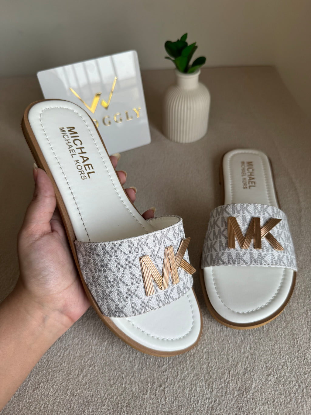 Viral MK Slides - White