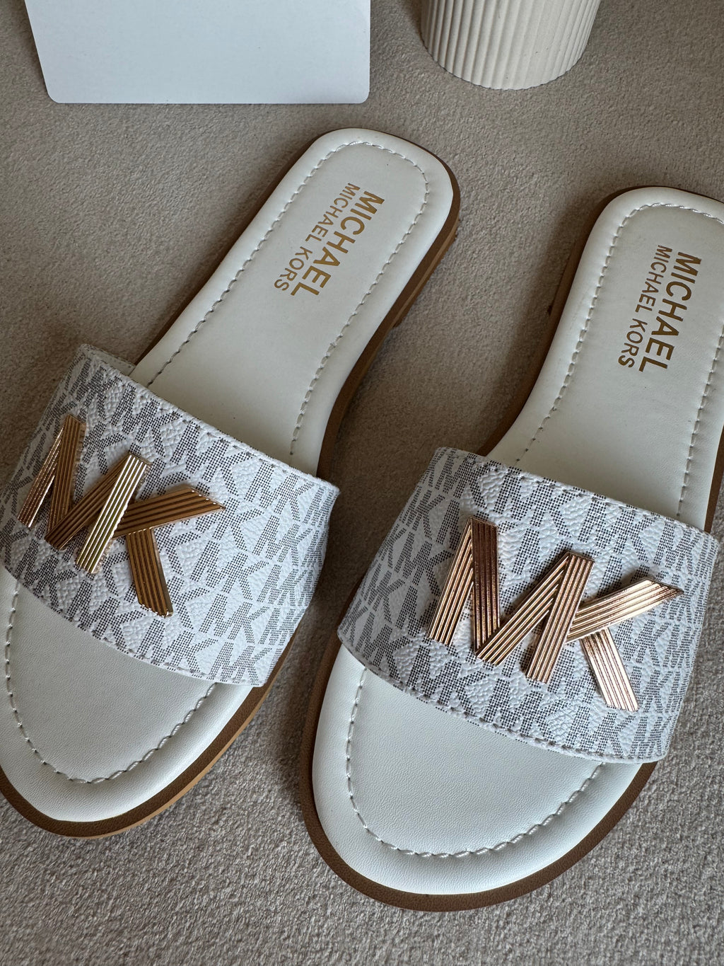 Viral MK Slides - White