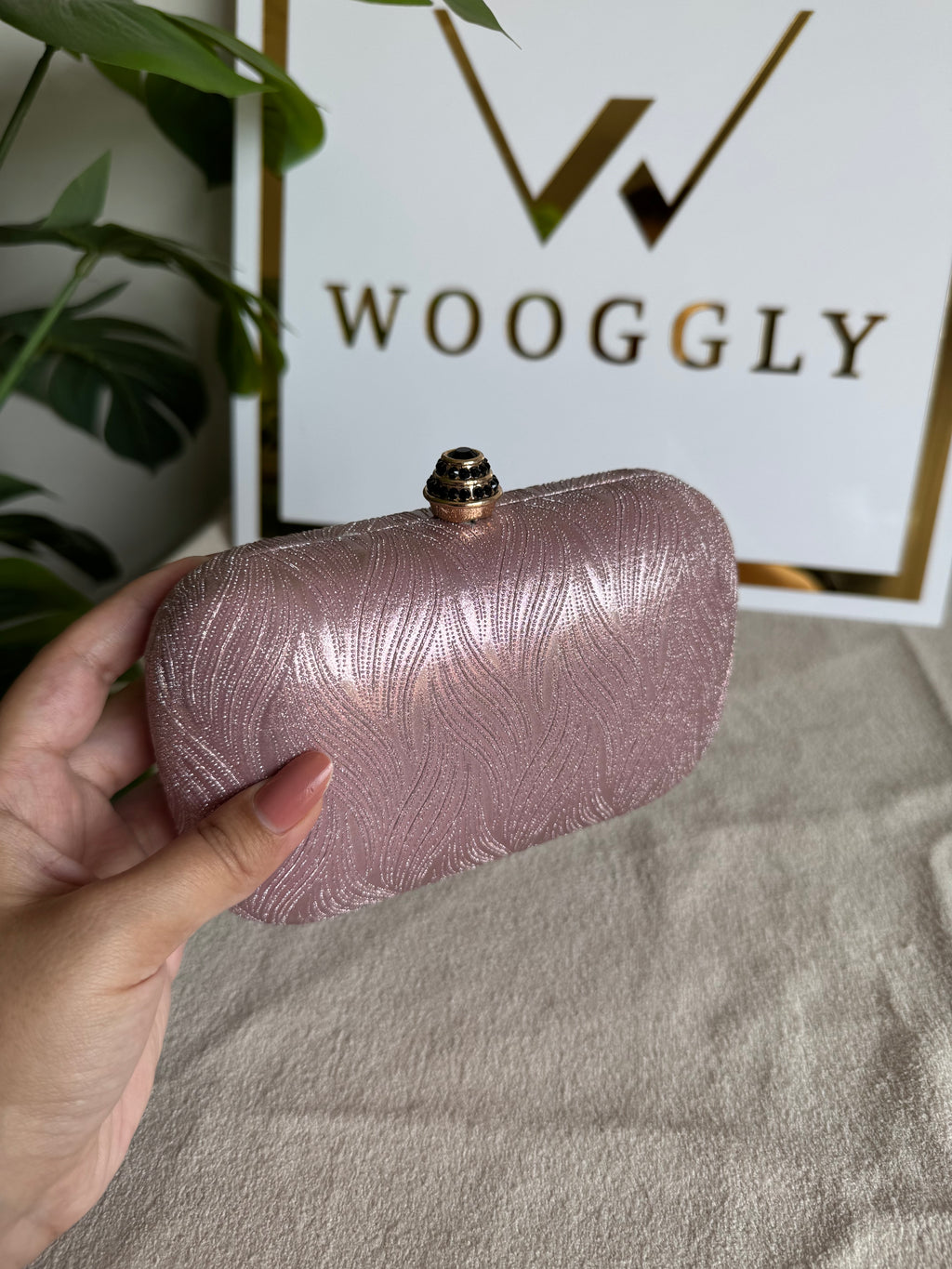 Milan Clutch - Pink