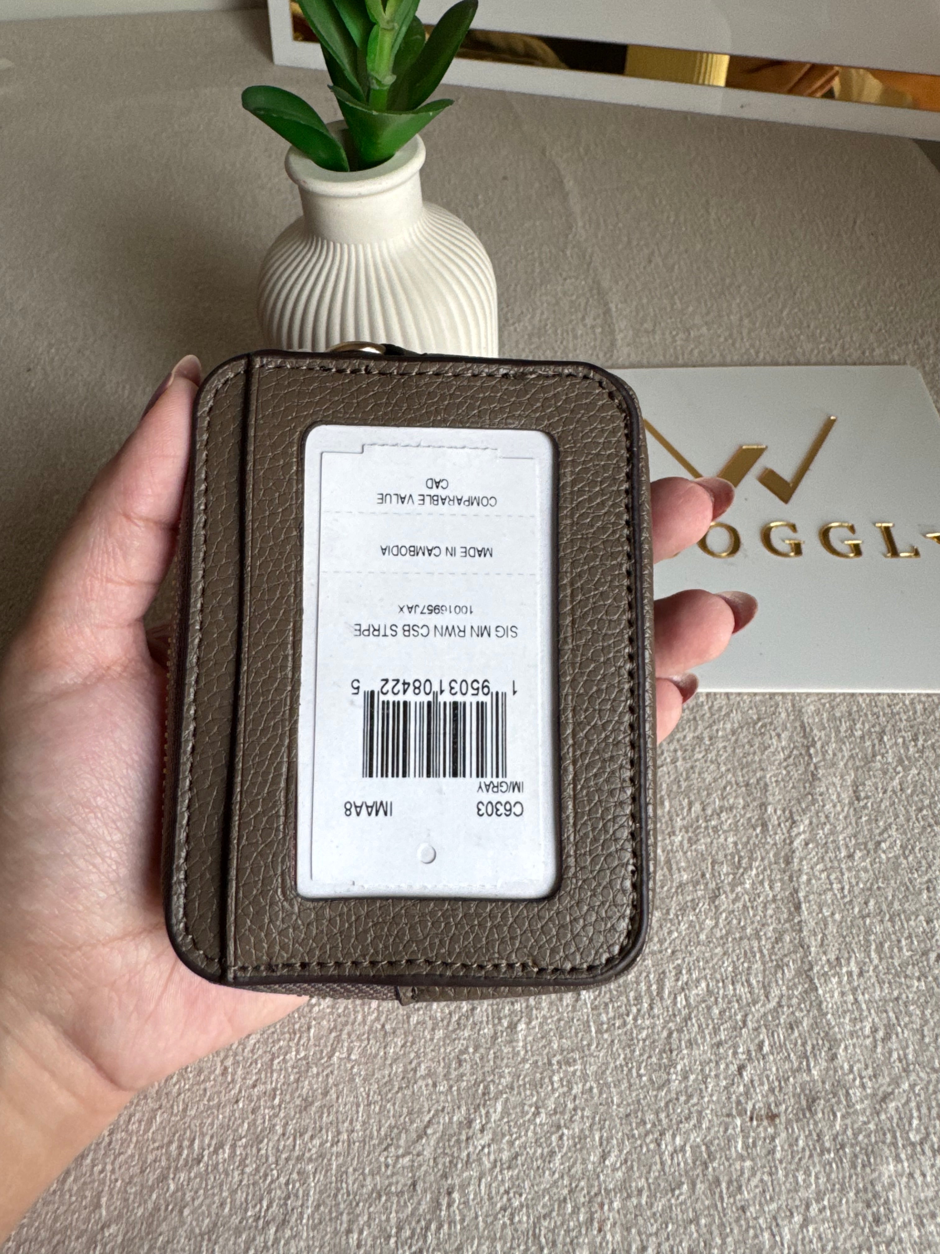 Coach Zip Card Case - Olive